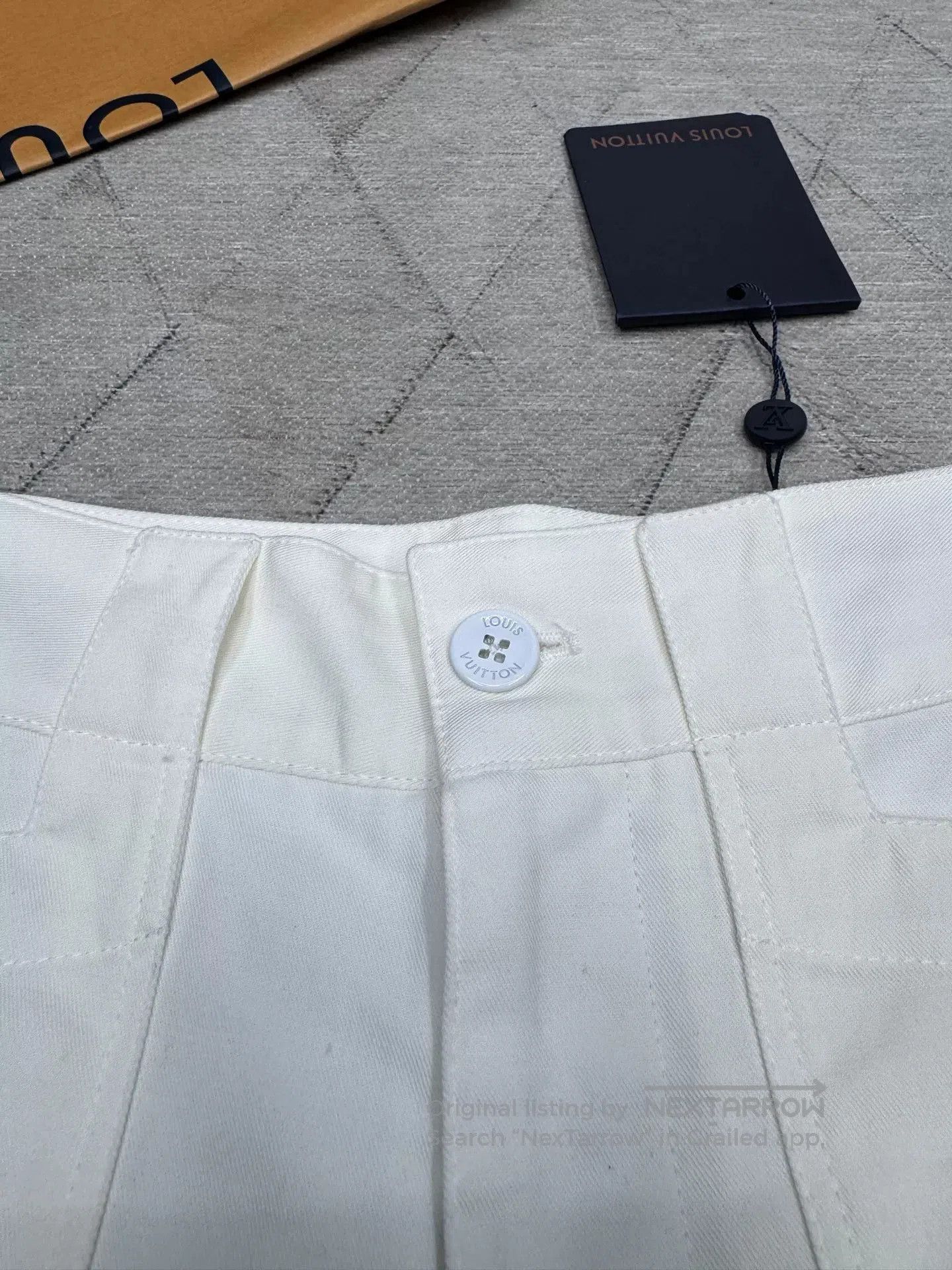 Louis Vuitton LV Spring Summer New White Cargo Shorts. Size US 30 / EU 46 - 3 Thumbnail