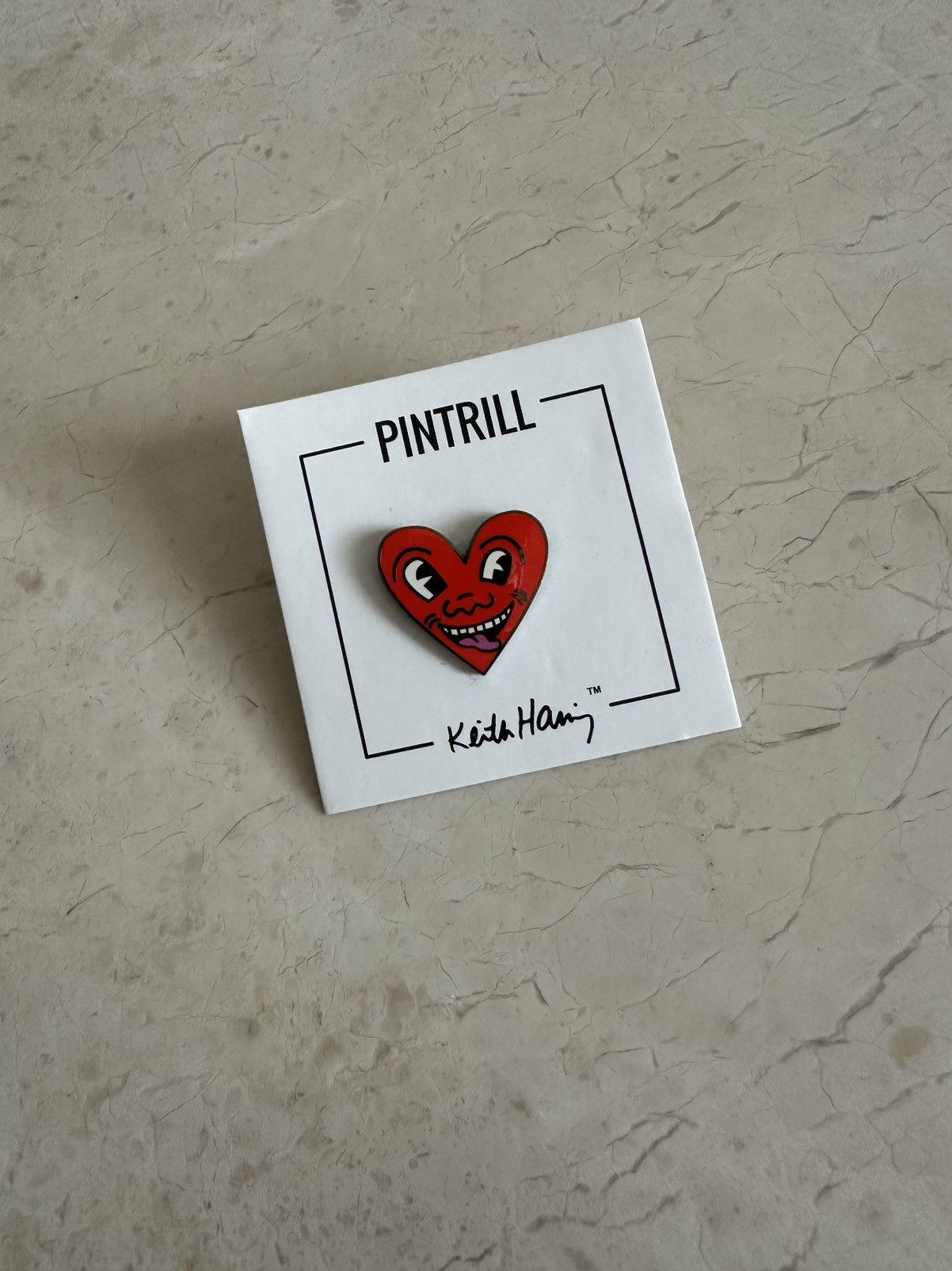 Vintage Keith Haring Heart Pin Badge Size ONE SIZE - 1 Thumbnail