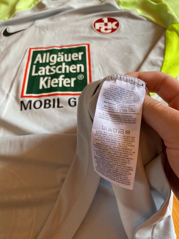 Nike Football shirt Kaiserslautern Size US XXL / EU 58 / 5 - 12 Thumbnail