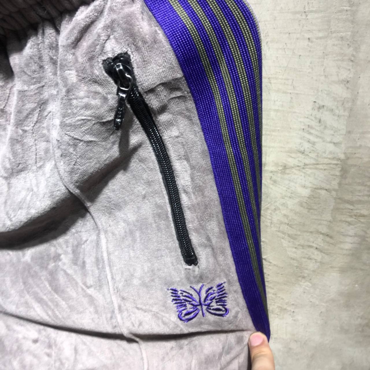Needles Needles Velour Narrows Track pants Size US 30 / EU 46 - 4 Thumbnail