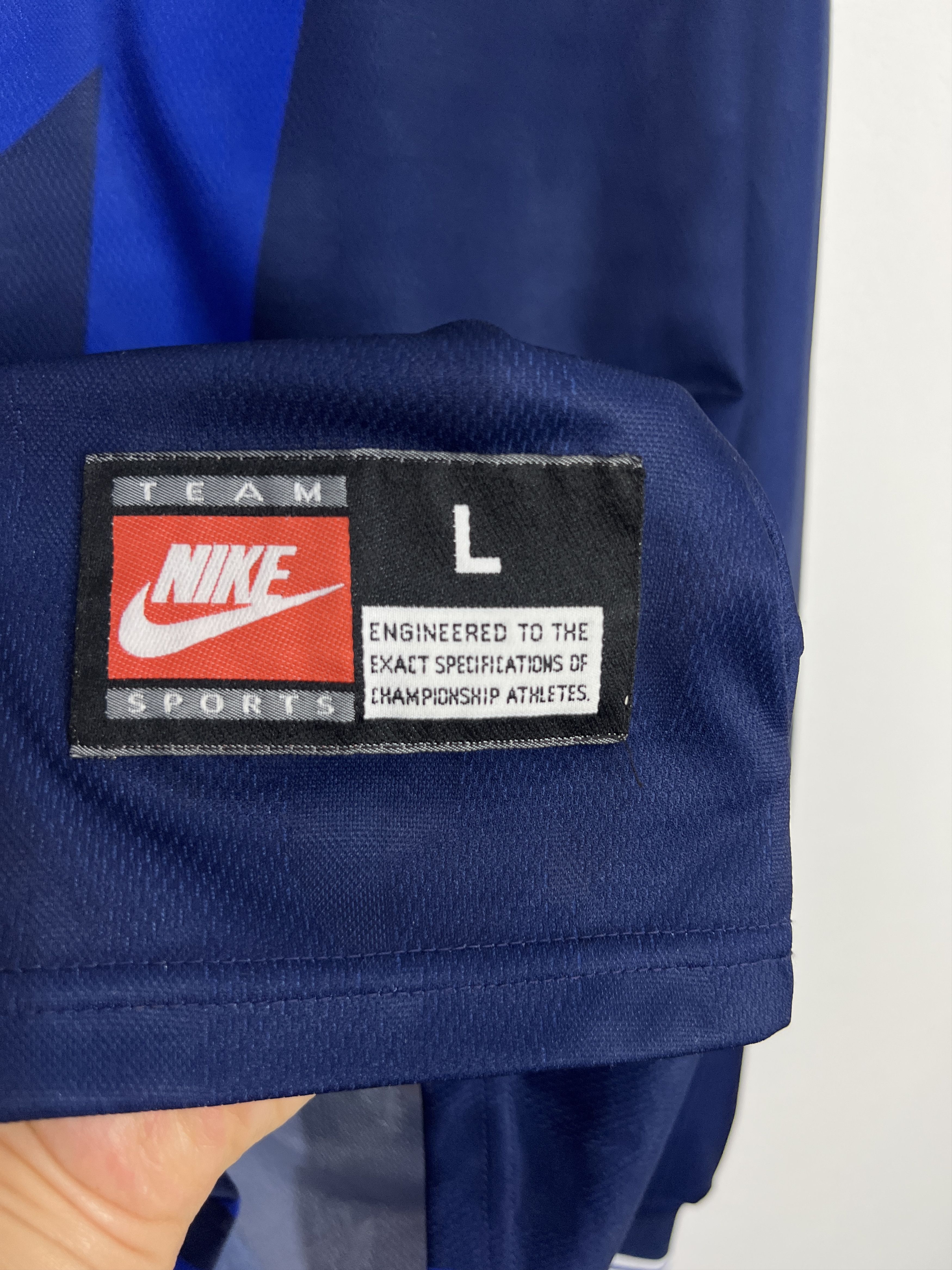 Nike Vintage Arsenal Football Template Long Sleeve Shirt Jersey Size US L / EU 52-54 / 3 - 4 Thumbnail
