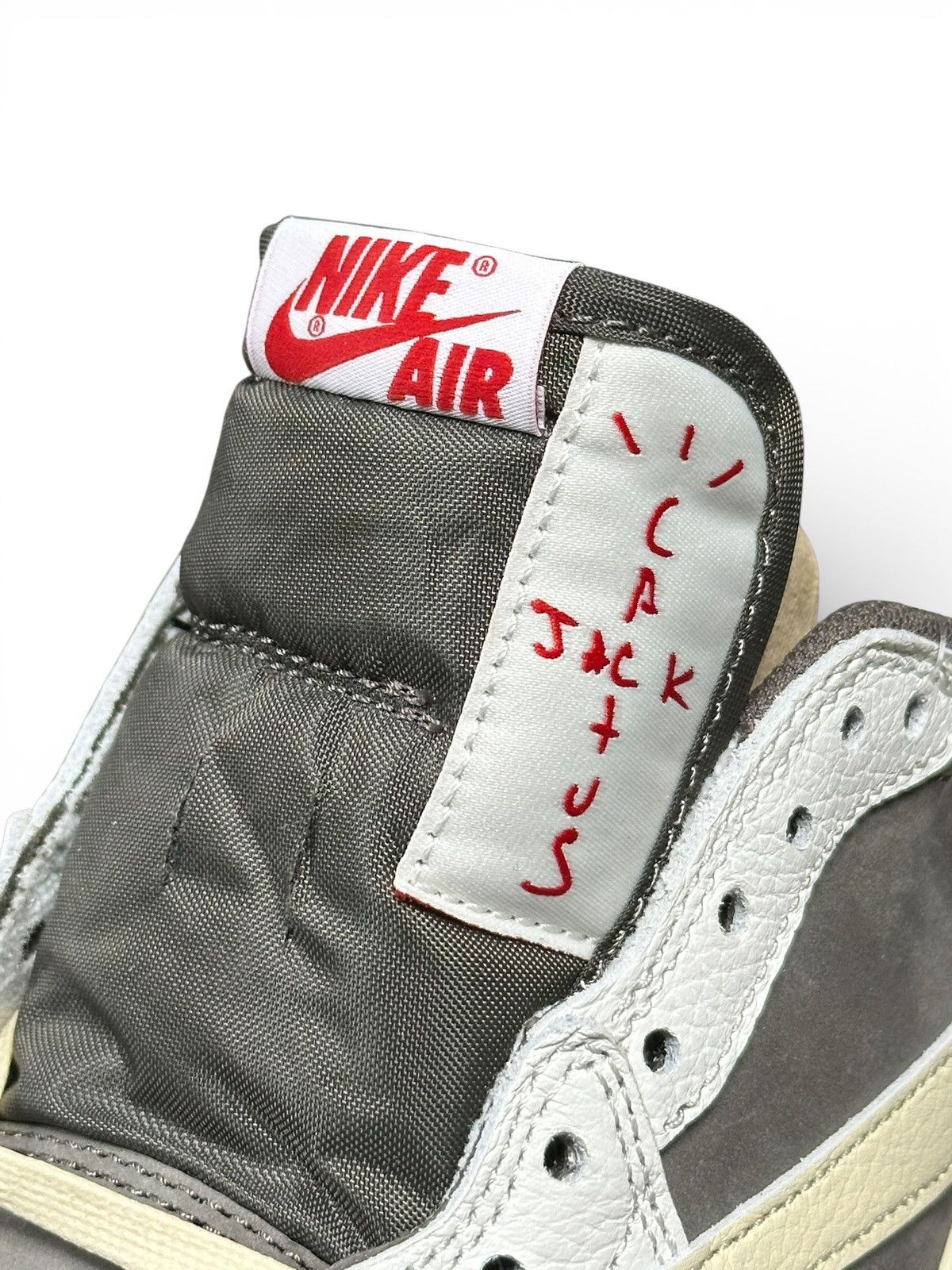 Travis Scott Air Jordan 1 OG Low Travis Scott Reverse Mocha Men's Size 7 Size US 7 / EU 40 - 10 Thumbnail