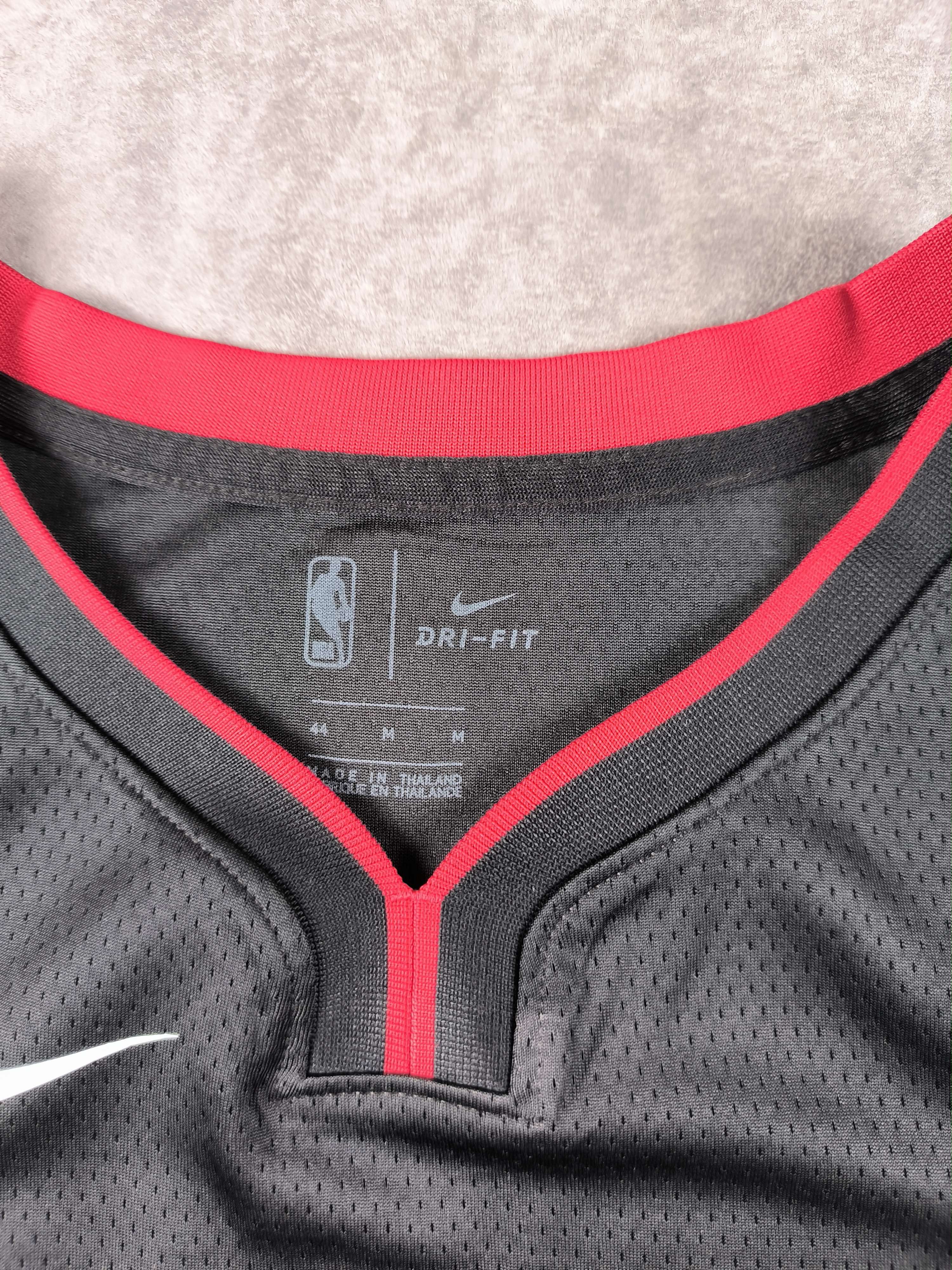 Nike Miami Heat Jimmy Butler Nike NBA jersey size 44 Size US M / EU 48-50 / 2 - 5 Thumbnail