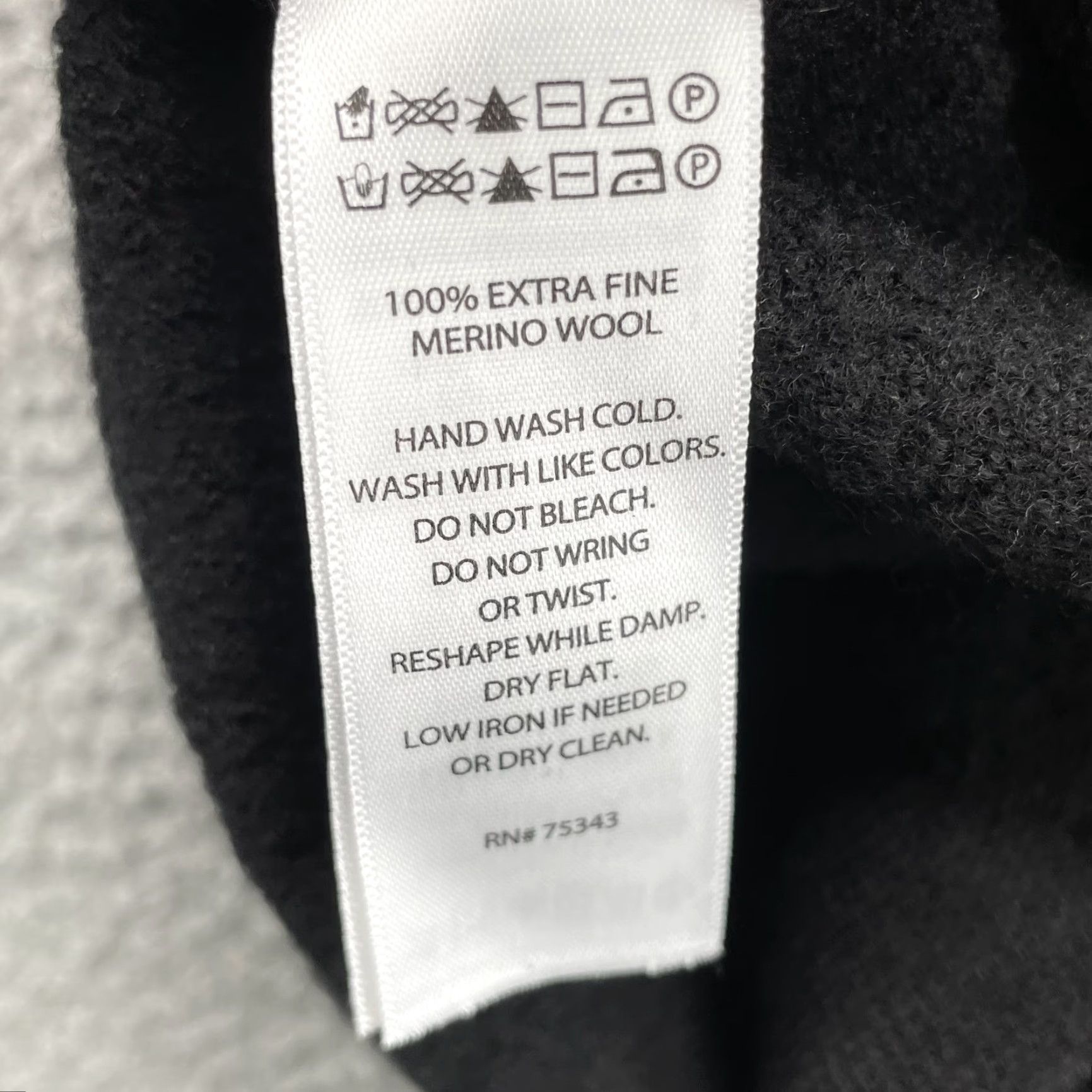 Christian Lacroix VINTAGE Christian Lacroix ExtraFine Merino Wool Sweater Womens Medium Black 1/4 Zip 90's Size M / US 6-8 / IT 42-44 - 7 Thumbnail