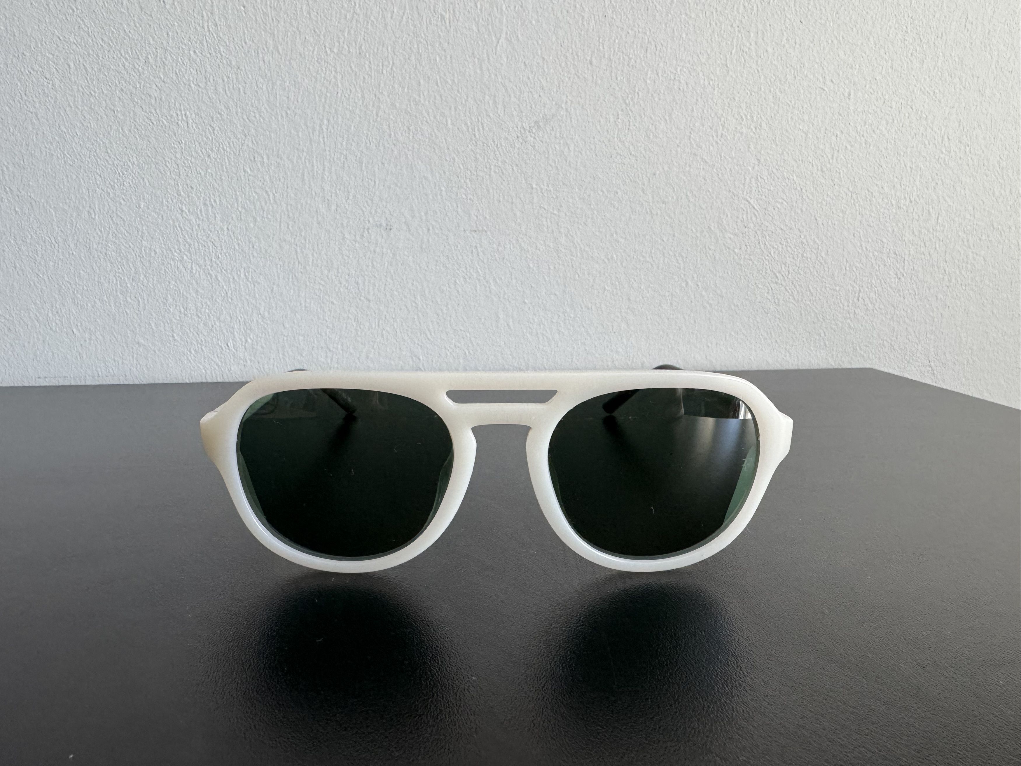 Oliver Peoples Oliver Peoples OV5589SU R-13 70077I 52 White Green Size ONE SIZE - 4 Thumbnail