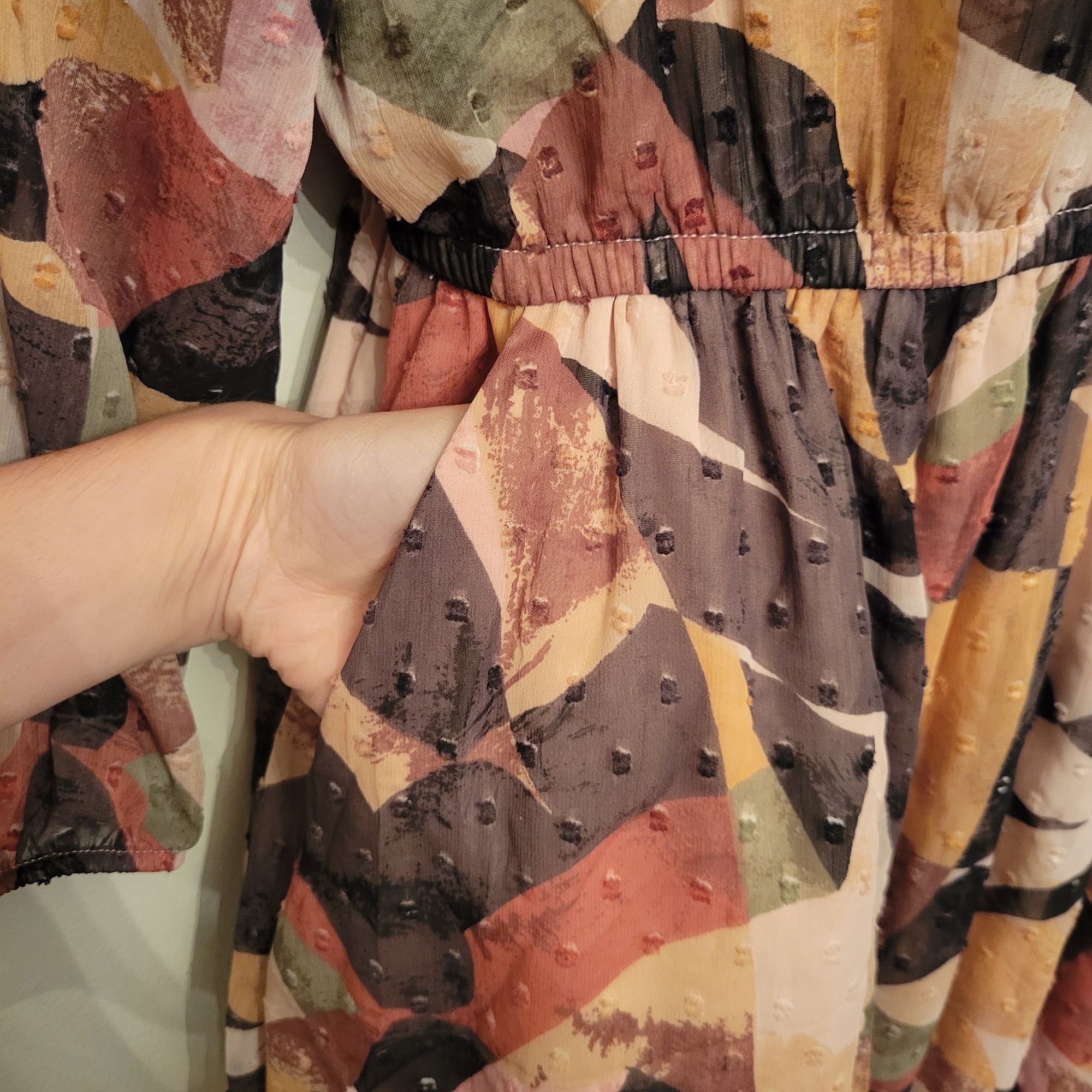 Torrid Torrid 00 Mini Clip Dot Front Keyhole Dress Geo Print Chiffo Size M / US 6-8 / IT 42-44 - 2 Thumbnail