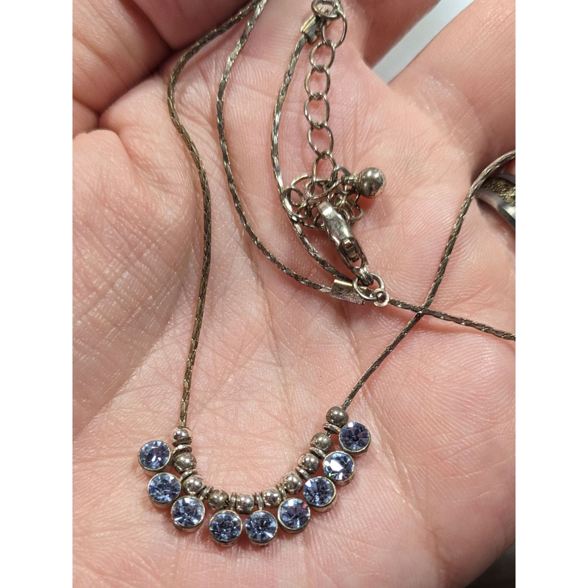 Other Simple Elegant Blue Gemmed Silver Tone Necklace Size ONE SIZE - 5 Thumbnail