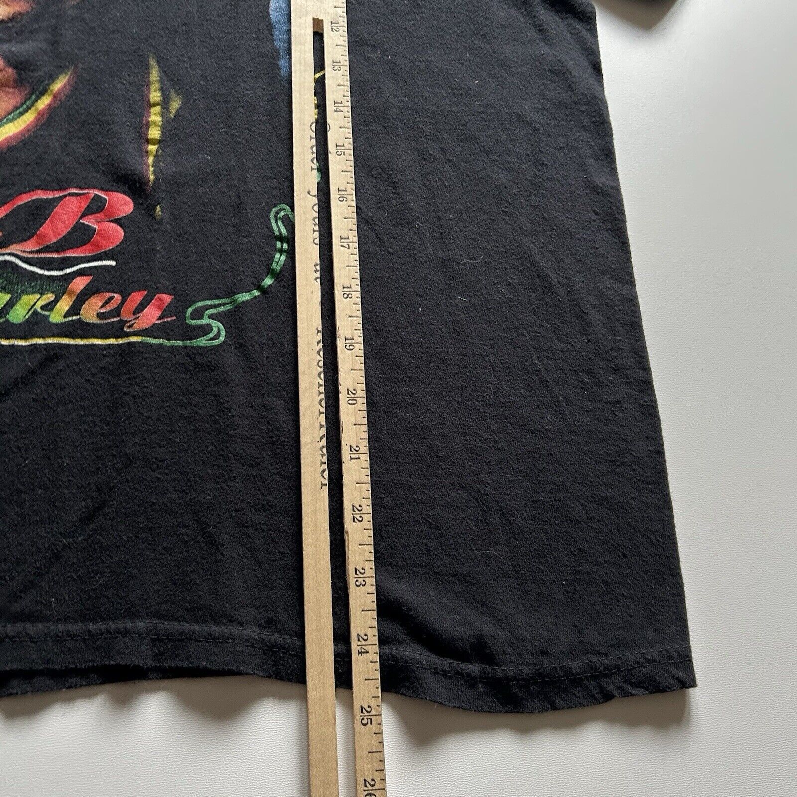 Band Tees Vintage 2000s Bob Marley Legend Graphic T Shirt Medium Boxy Size US M / EU 48-50 / 2 - 4 Thumbnail