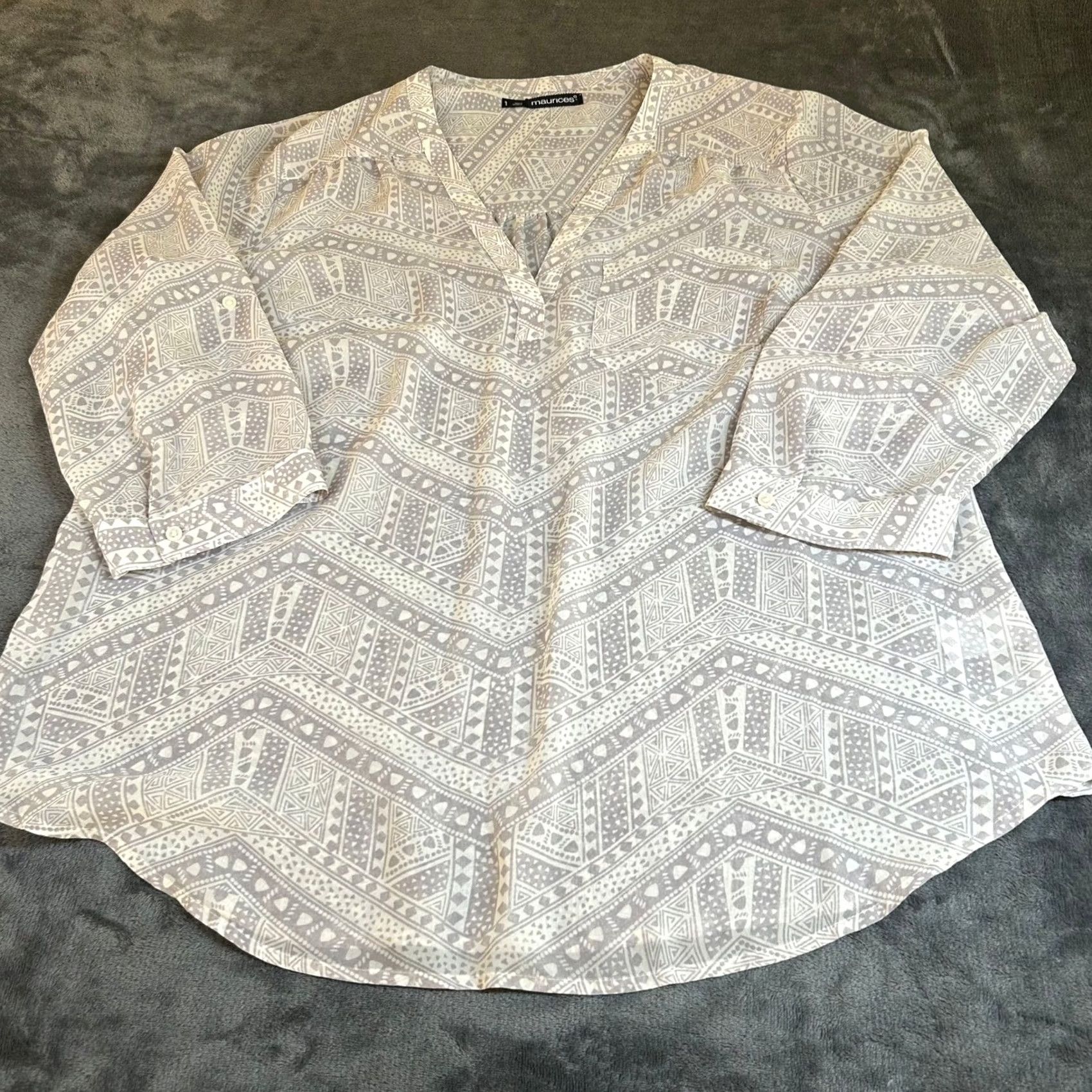 Vintage Maurices Geometric Tunic Blouse Womens 1X Gray Roll Tab Sleeve Pullover Size XL / US 12-14 / IT 48-50 - 3 Thumbnail