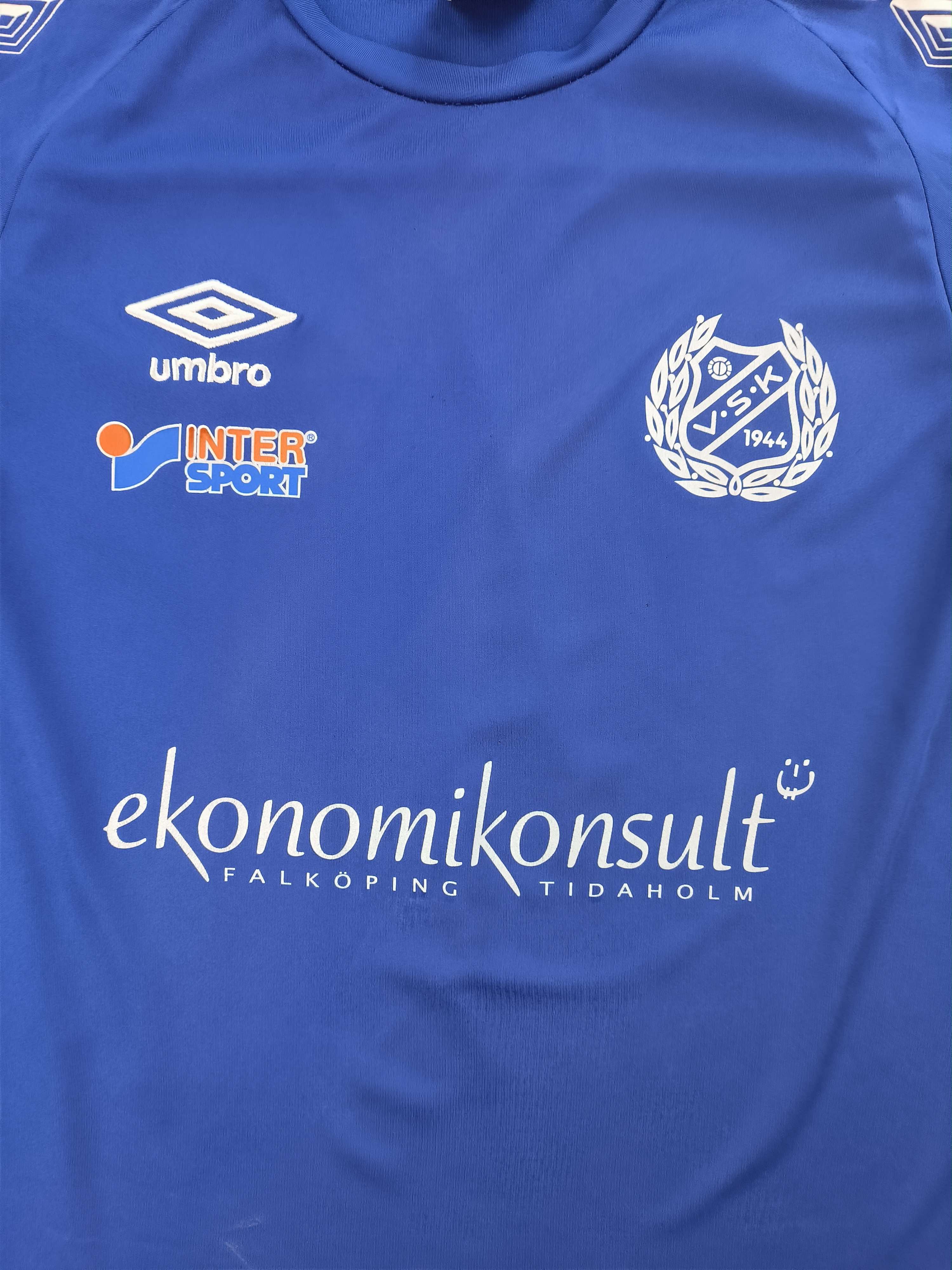 Umbro Odder IGF Umbro home football jersey shirt size M Size US M / EU 48-50 / 2 - 3 Thumbnail