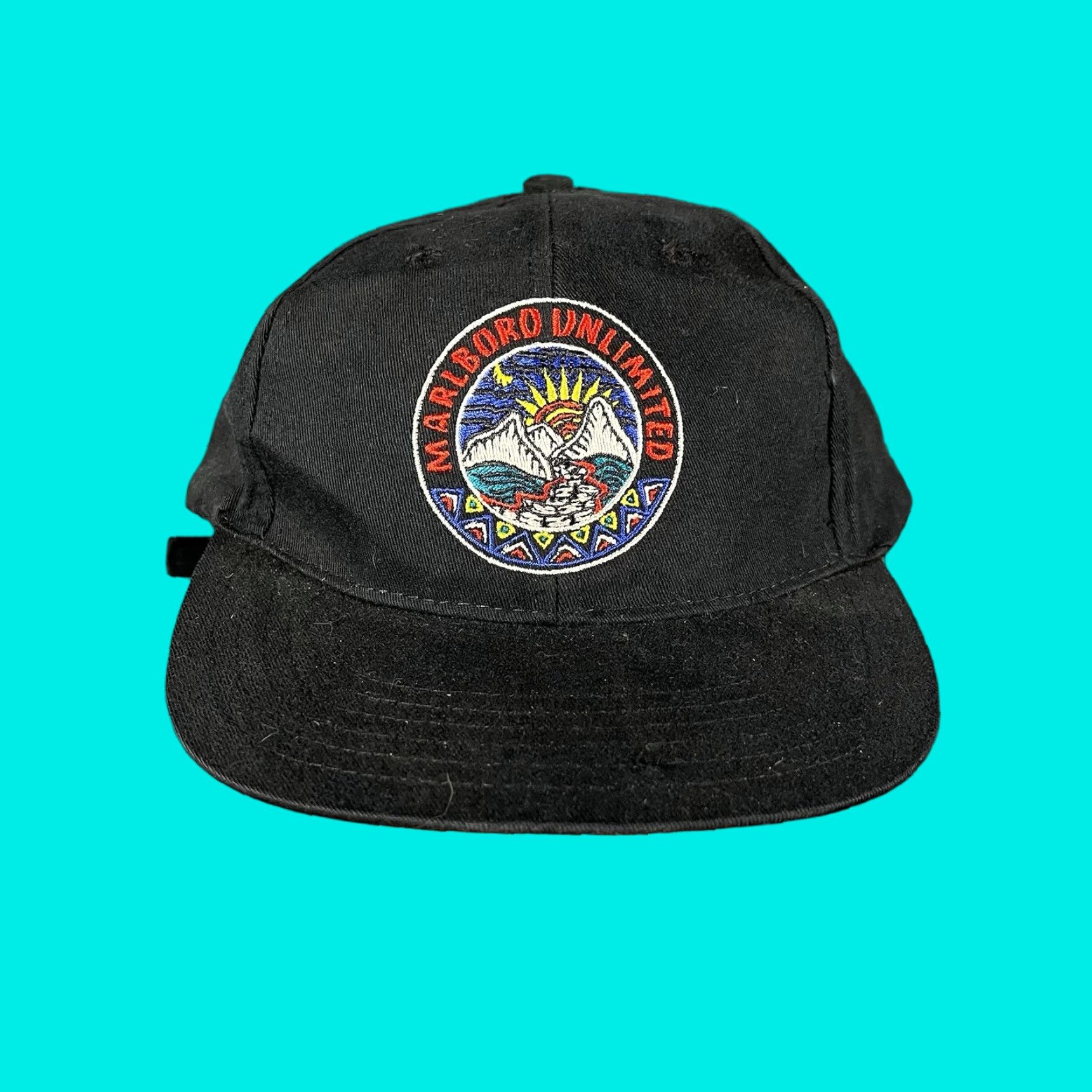 Marlboro VINTAGE Marlboro Unlimited Hat Black One Size Strapback Mens 90s Nature Adventure Promo RARE Size ONE SIZE - 1 Thumbnail