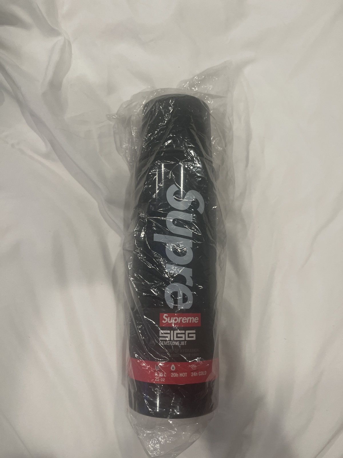 Supreme Supreme SIGG vacuum insulated bottle Size ONE SIZE - 1 Thumbnail