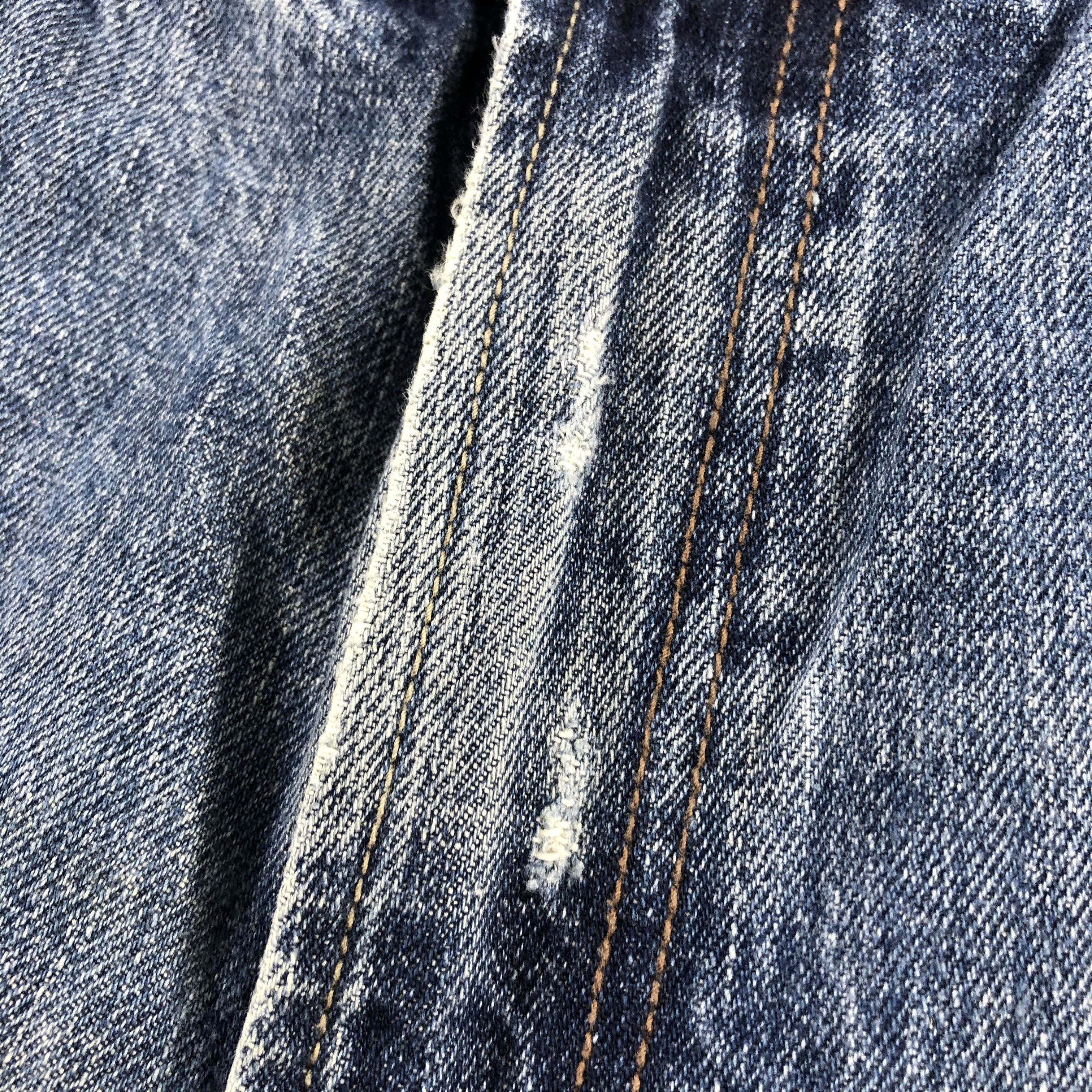 Levi's × Vintage Vintage 90s Blue Wash Levis 559 Jeans-JM2886 Size US 39 - 10 Thumbnail