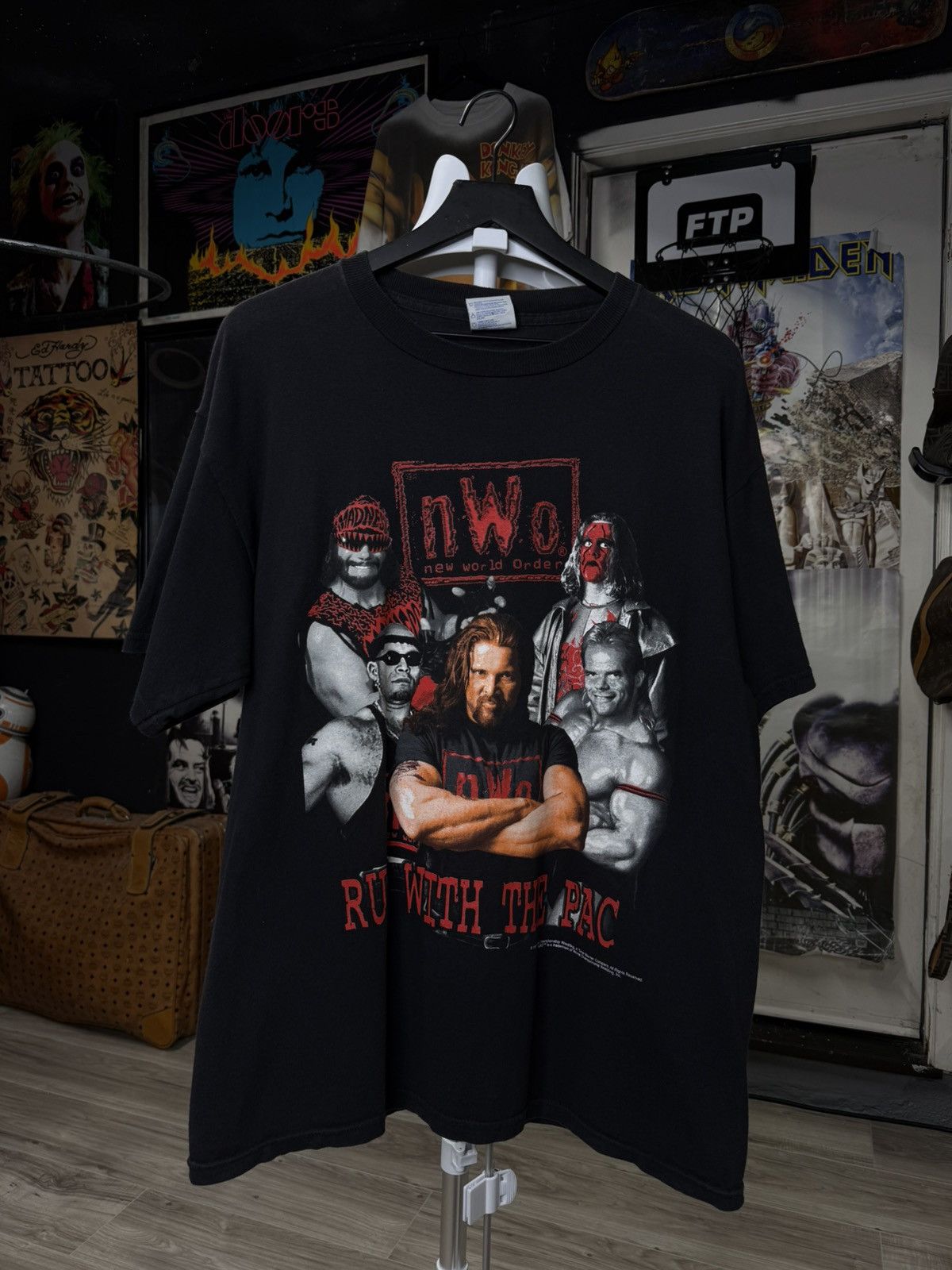 Vintage Vintage 90’s NWO Wrestling 1998 Tee Shirt XLarge Size US XL / EU 56 / 4 - 6 Thumbnail