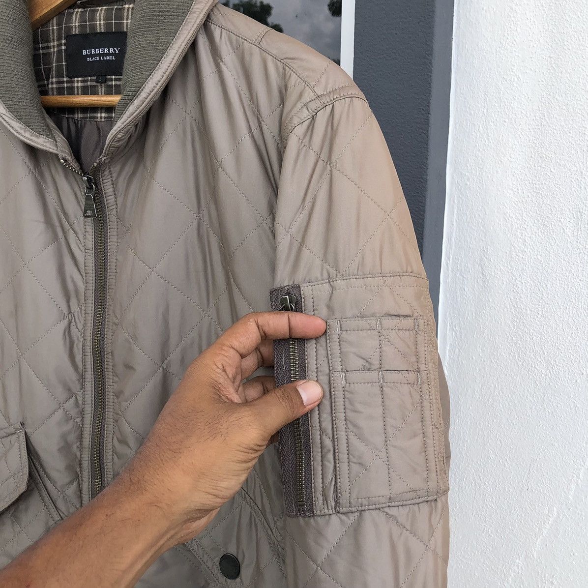 Burberry Burberry Black Label Diamond Quilted Bomber Jacket Size US M / EU 48-50 / 2 - 17 Thumbnail