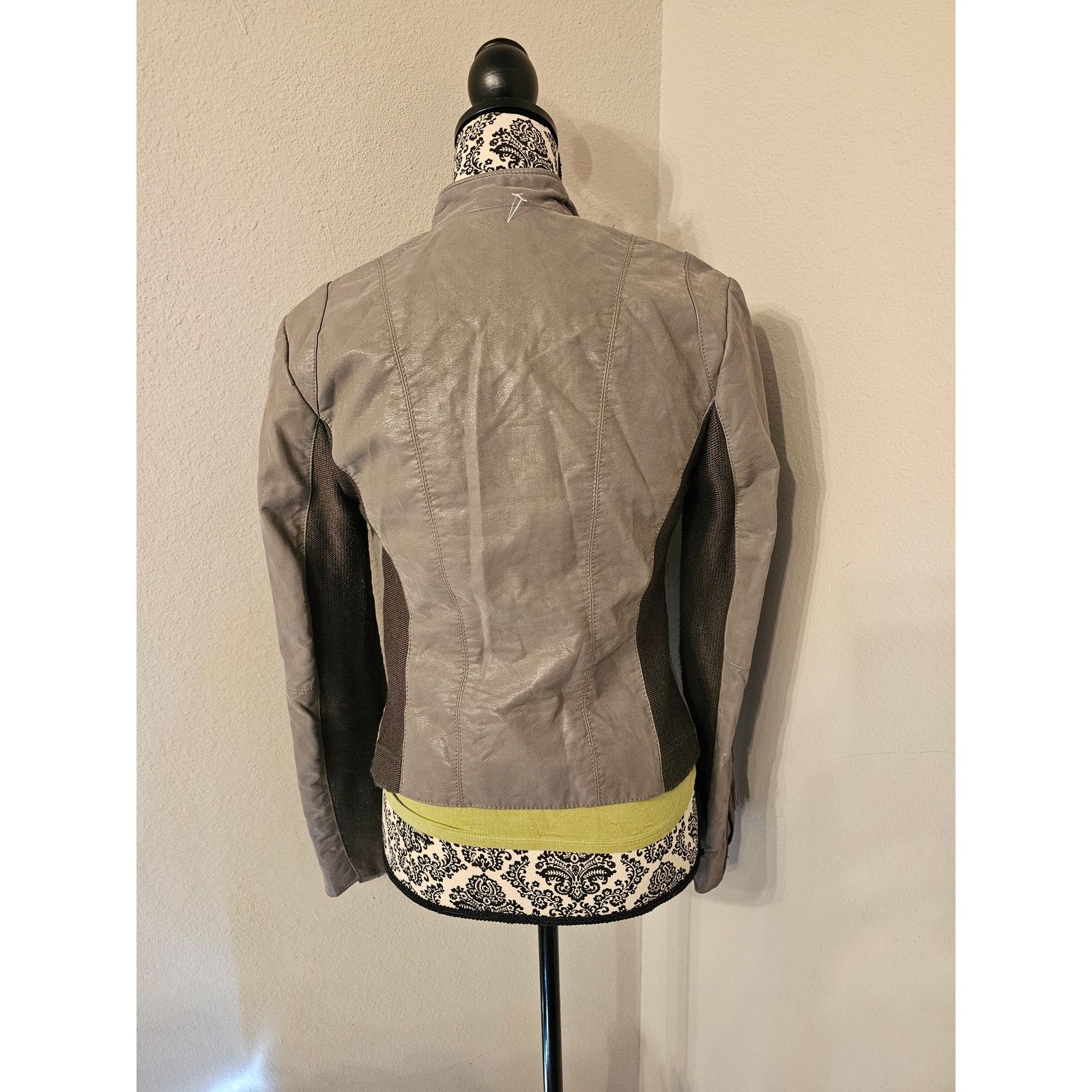 Free People Free People Grey Suede Moto Jacket Size 8 Size M / US 6-8 / IT 42-44 - 2 Thumbnail