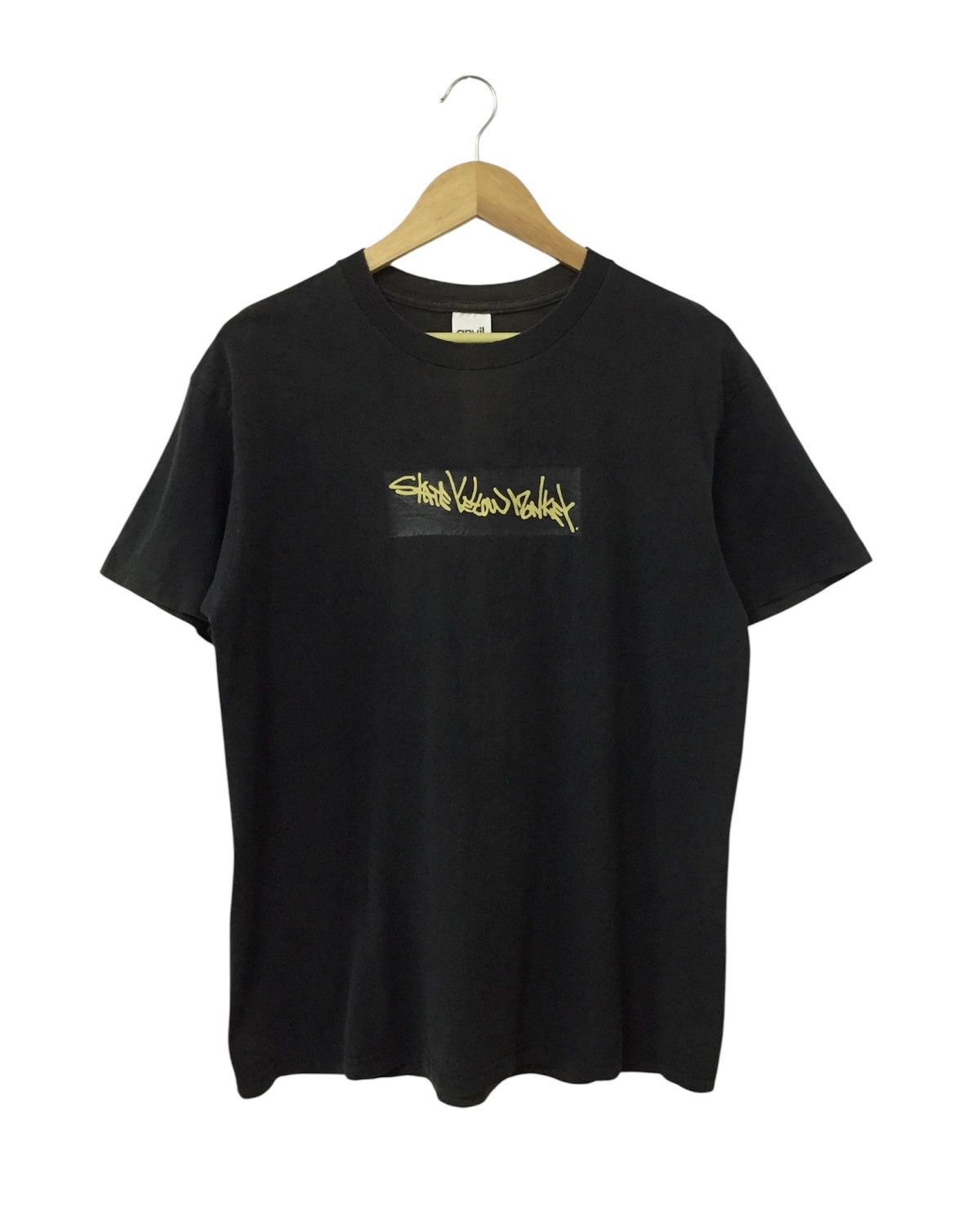 Anvil VINTAGE 90s SKATE YELLOW MONKEY WORDING SKATEBOARD TSHIRT Size US L / EU 52-54 / 3 - 1 Thumbnail