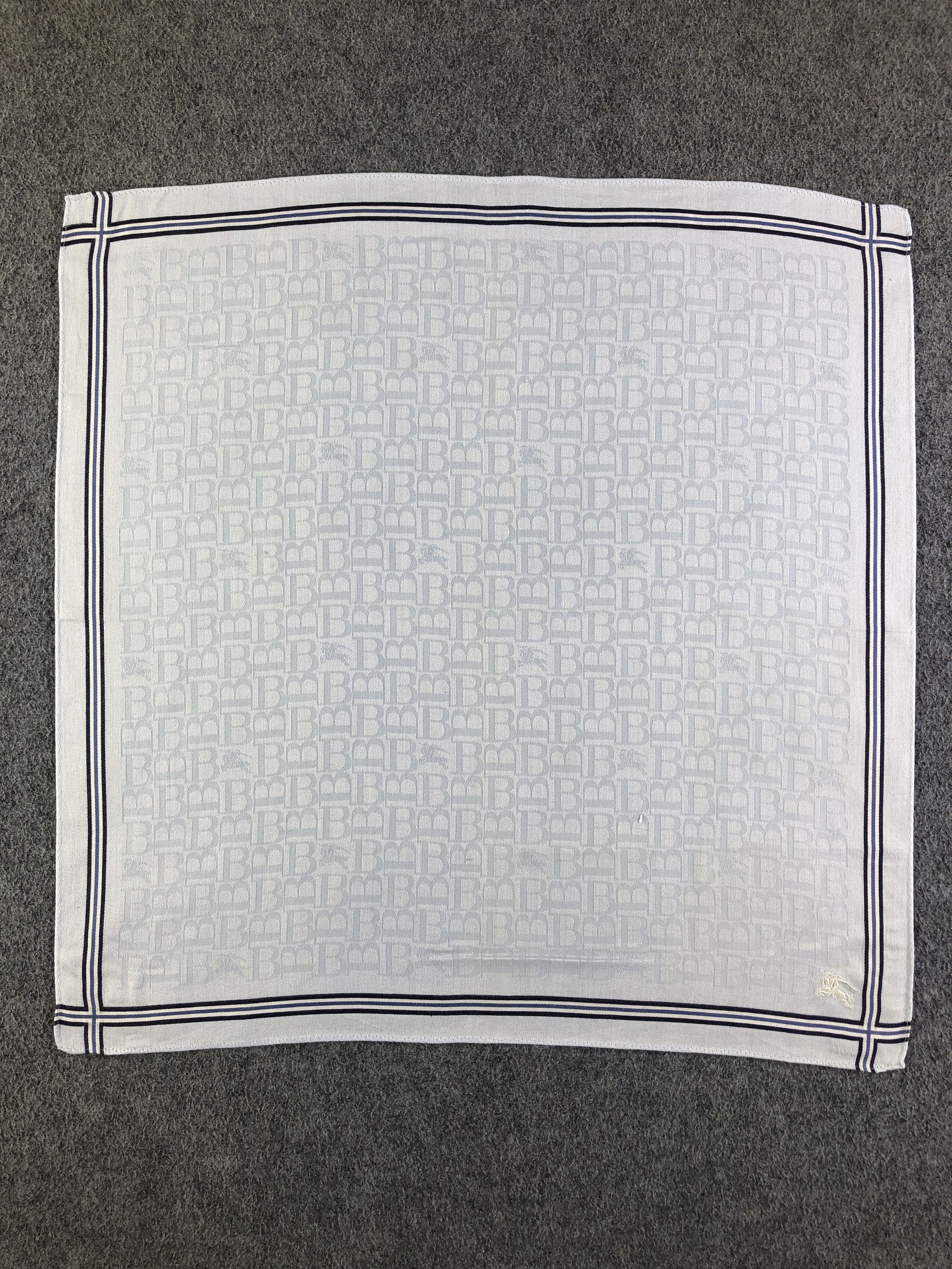 Burberry Burberry Handkerchief / Bandana / Neckerchief C330 Size ONE SIZE - 3 Thumbnail