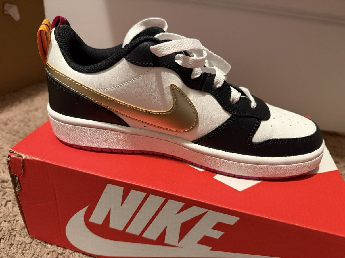 Nike COURT BOROUGH LOW 2 SE (GS) 7 Youth Size US 7 / IT 37 - 4 Thumbnail