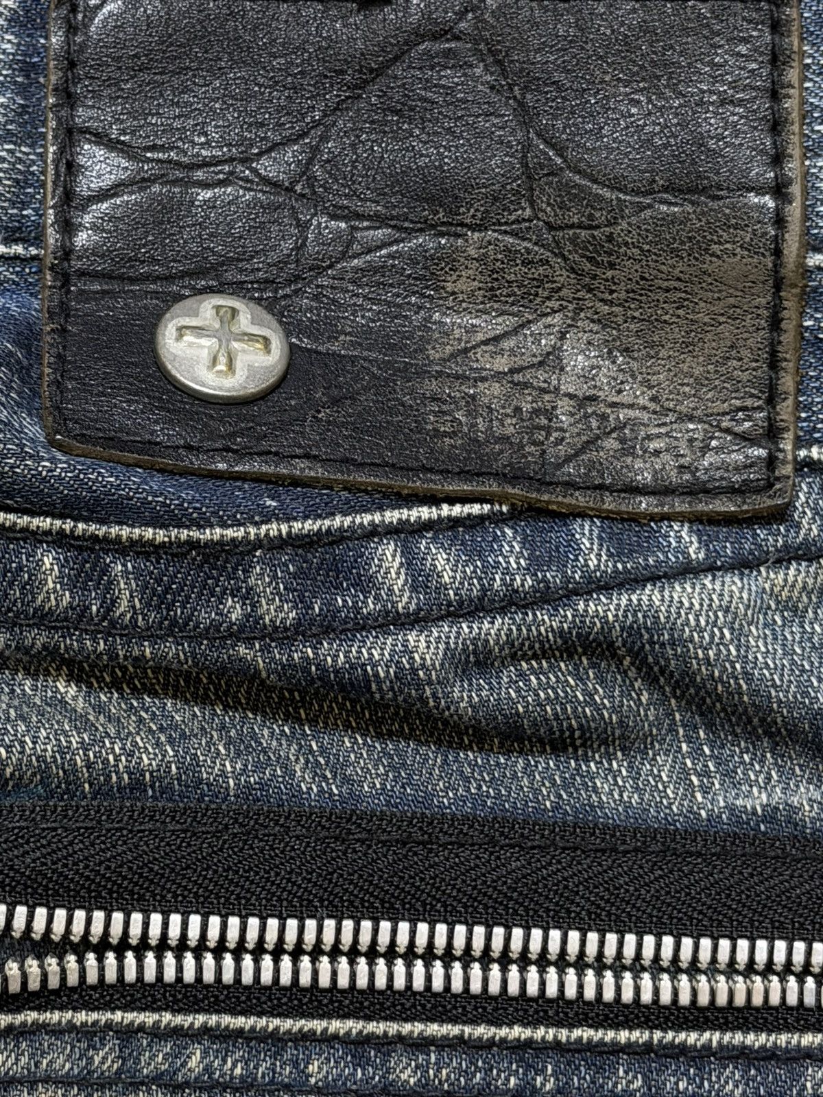 semanticdesign Vintage 90s Japanese Brand Faded Wash Distress Straight Leg Size US 31 - 6 Thumbnail