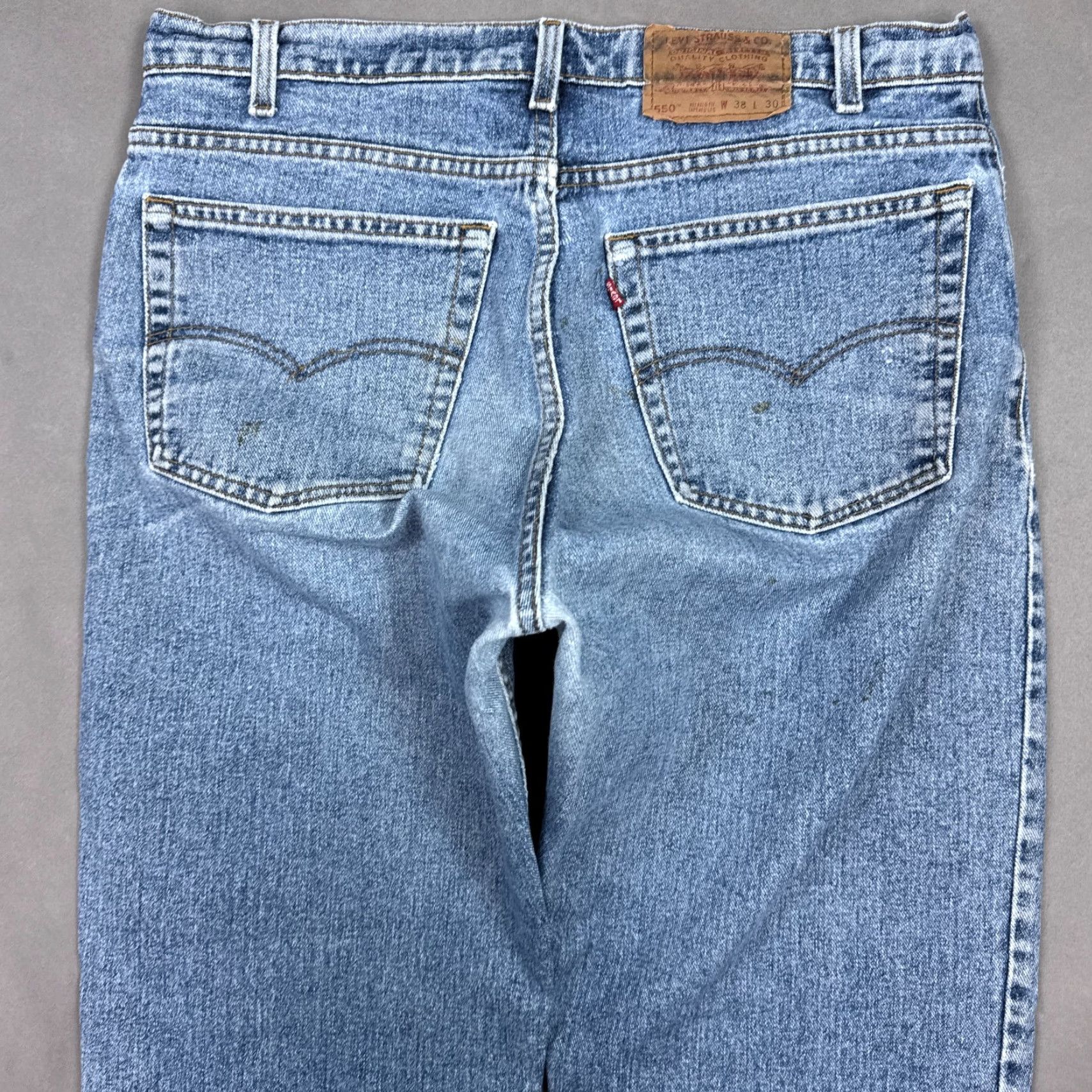 Levi's VINTAGE Levi's Jeans Mens 36x30 Blue 90s Denim Distressed 550 38x30 Levis 500 Series 5-Pocket Mens Jeans Size US 38 / EU 54 - 4 Thumbnail