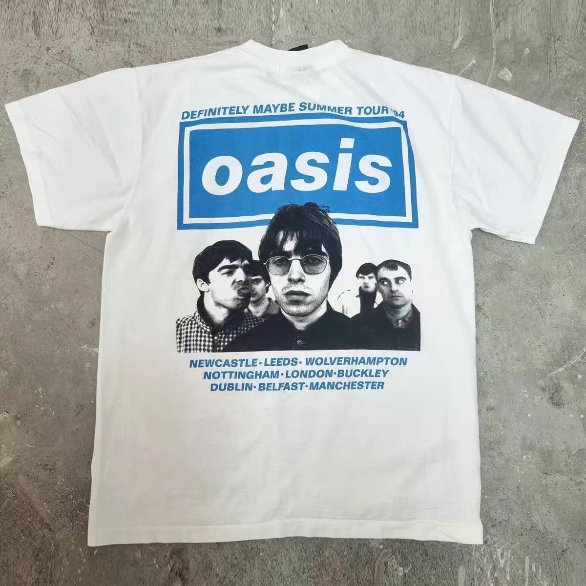 VIBE Oasis 1994 Tour Short-Sleeve T-Shirt Size US M / EU 48-50 / 2 - 1 Thumbnail
