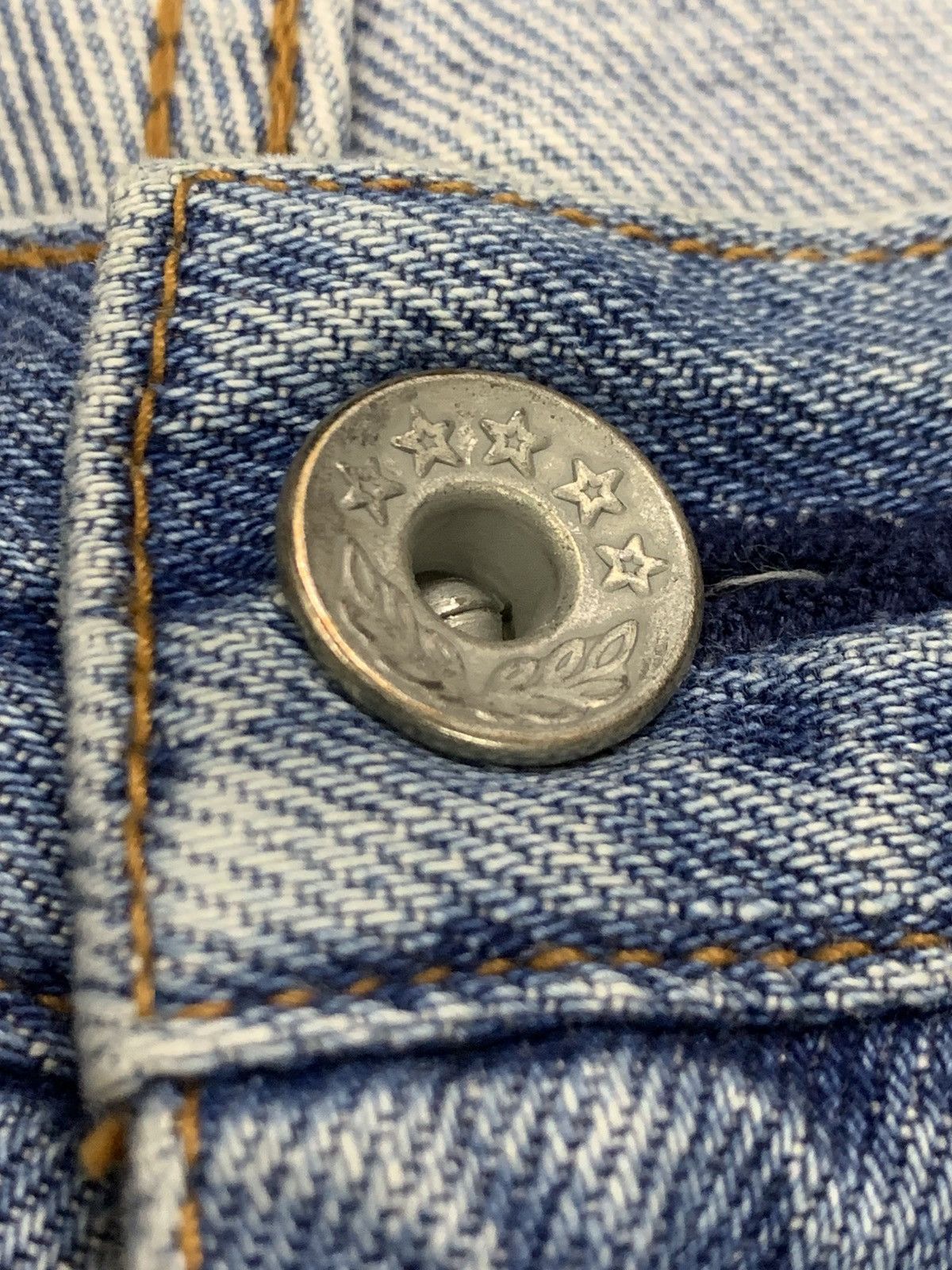 Bugle Boy BAGGY BUGLE BOY JEANS. Size US 37 - 6 Thumbnail