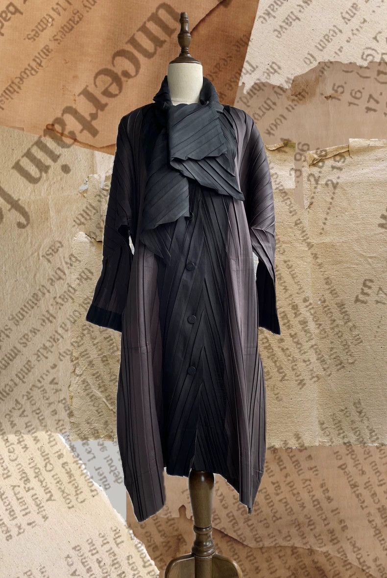 Issey Miyake Issey Miyake size:2 A coffee-black color-blocked mainline Size XS / US 0-2 / IT 36-38 - 1 Thumbnail