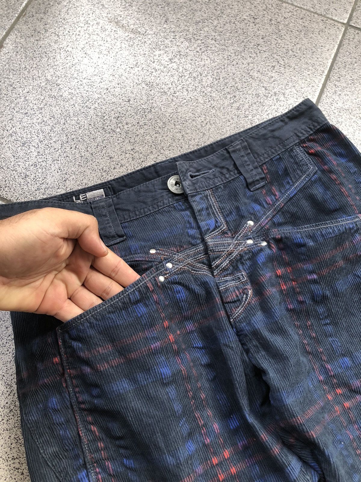 Marithe + Francois Girbaud Marithe Francois Girbaud Corduroy Pants Size US 30 / EU 46 - 13 Thumbnail