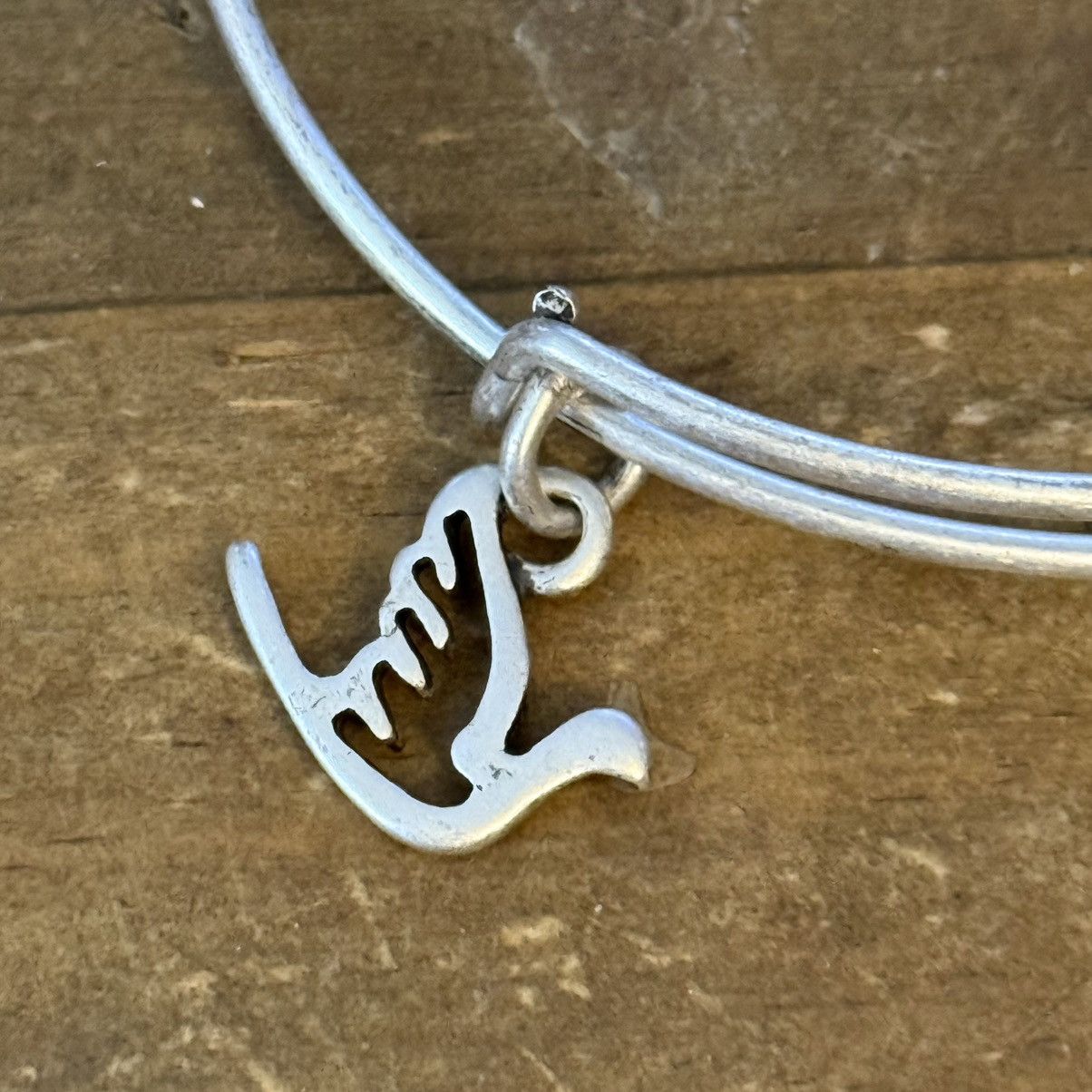 Other Alex and Ani Sacred dove expandable bangle charm bracelet Size ONE SIZE - 4 Thumbnail