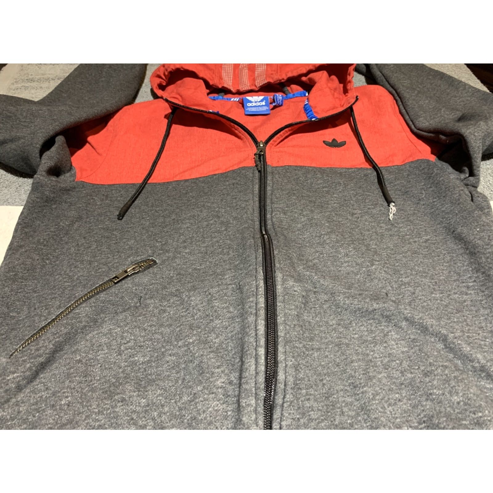 Adidas ADIDAS Mens Red Gray Hooded Track Jacket 3 Stripes Trefoil Logo Size M Athleisure Size US M / EU 48-50 / 2 - 2 Thumbnail