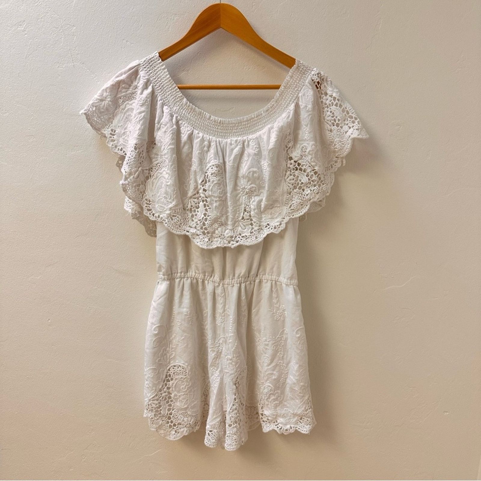 Abercrombie & Fitch Abercrombie & Fitch White Eyelet Off Shoulder Romper Size M Size 27" / US 4 / IT 40 - 7 Thumbnail