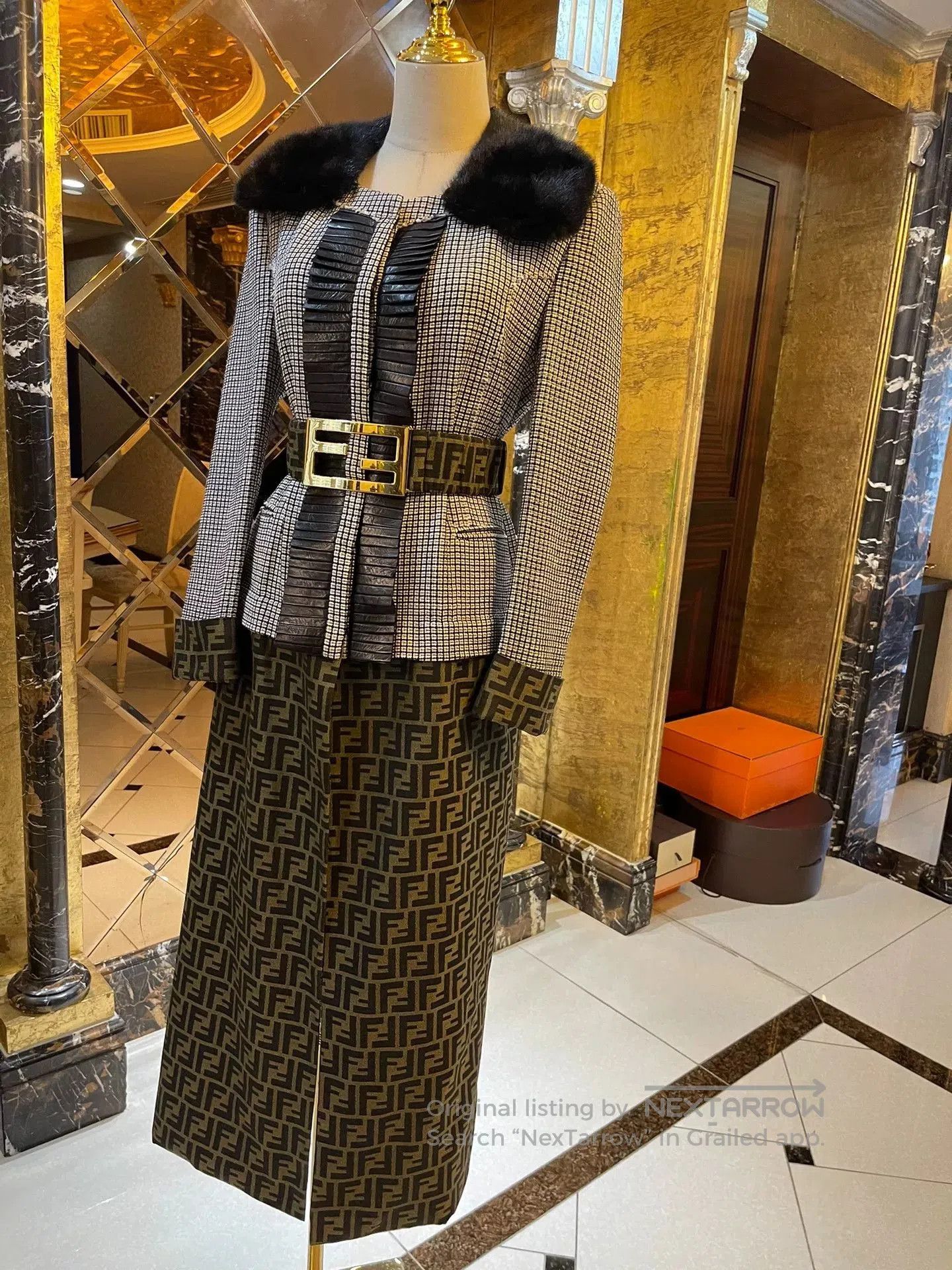 Fendi Fendi Houndstooth Logo Fur Collar Coat. Size US M / EU 48-50 / 2 - 4 Thumbnail
