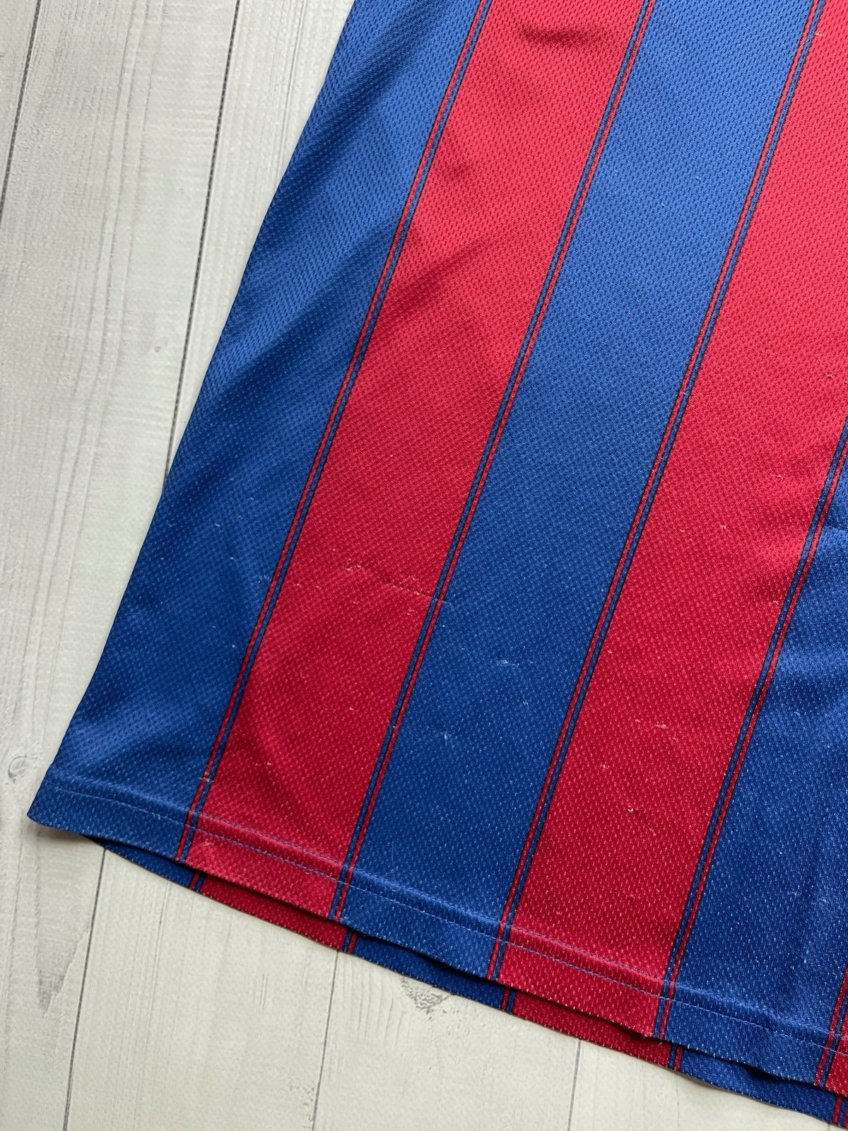 Nike × Vintage Vintage Nike Barcelona soccer jersey size M rare Size US M / EU 48-50 / 2 - 4 Thumbnail