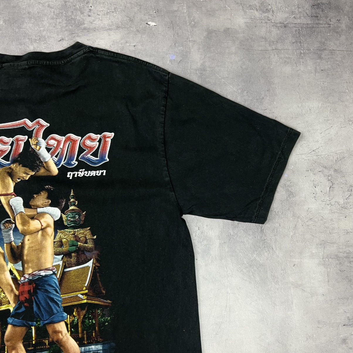 Other Rare! Muay Thai Vintage Big Logo Tee Knife 00s Size US L / EU 52-54 / 3 - 12 Thumbnail