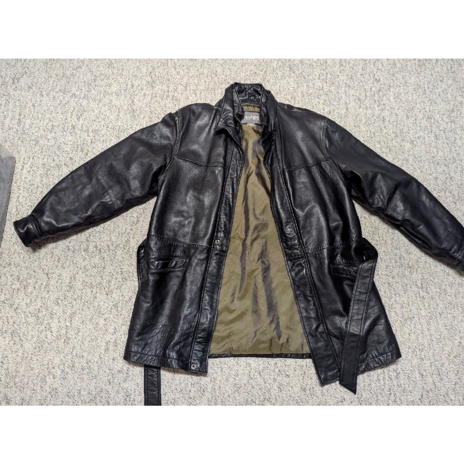 Vintage VINTAGE WILSONS LEATHER Coat LT belted leather black jacket overcoat 1990s Lambskin Mens LT 44-46 36" 24.5" 21" 26.5" zip snap belted Size US L / EU 52-54 / 3 - 4 Thumbnail