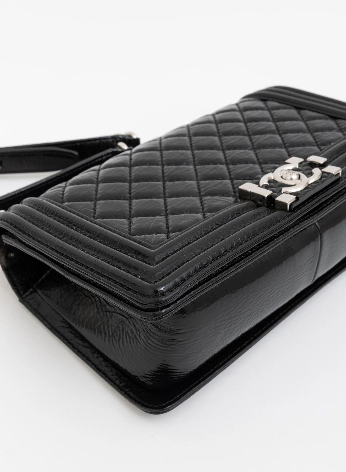 Chanel Authenticated Certificate✅Full packaging 💝Chanel Boy Bag 🖤 Size ONE SIZE - 15 Thumbnail