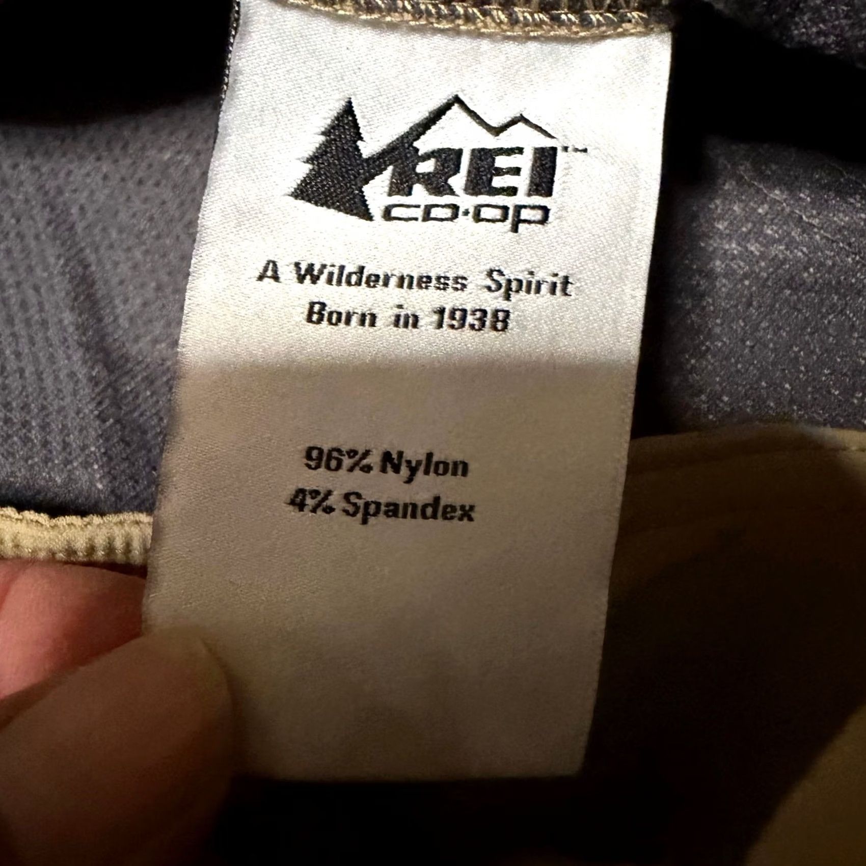 Vintage REI Mens Cargo Shorts 38 Tan Hiking Nylon Performance Size US 38 / EU 54 - 6 Thumbnail