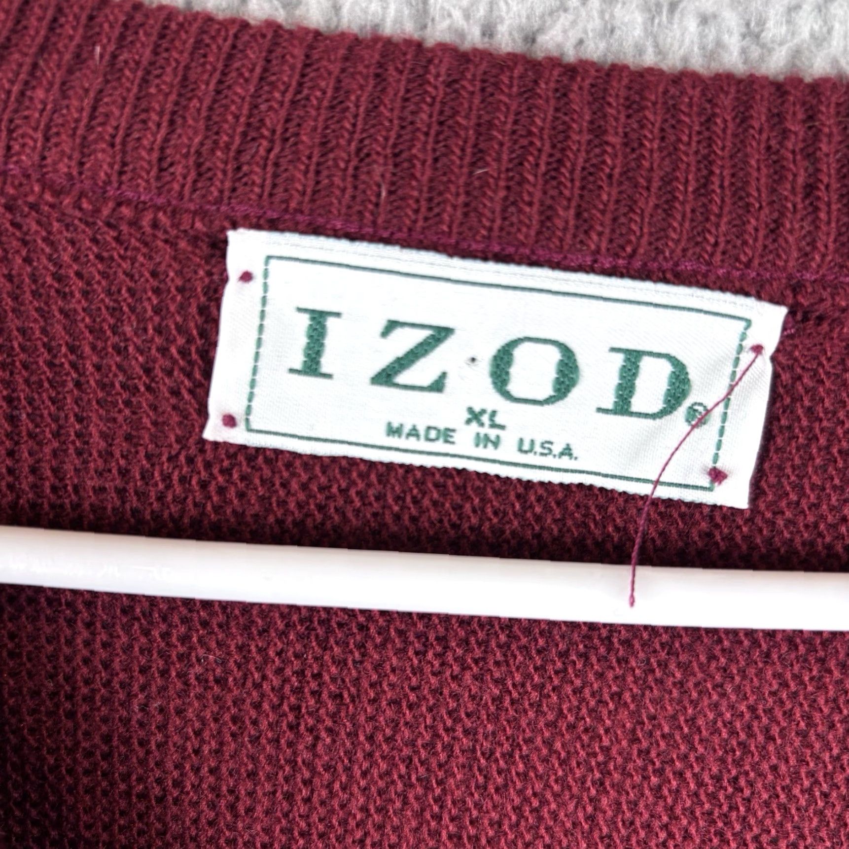Izod VINTAGE Izod Sweater Mens XL Red Knit V-Neck Acrylic 80s Made USA Size US XL / EU 56 / 4 - 4 Thumbnail