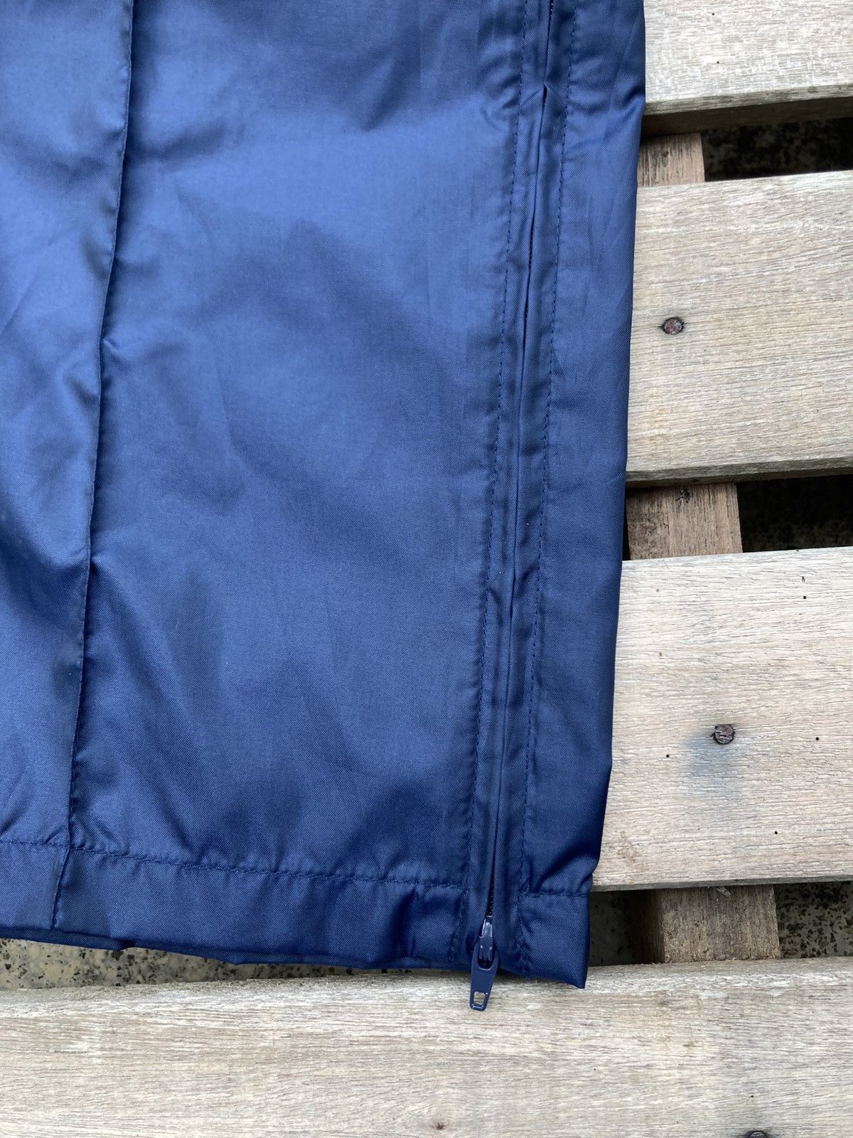 Nike × Vintage Vintage 90s Nike Nylon Dark Blue Track Pants Size US 32 / EU 48 - 3 Thumbnail