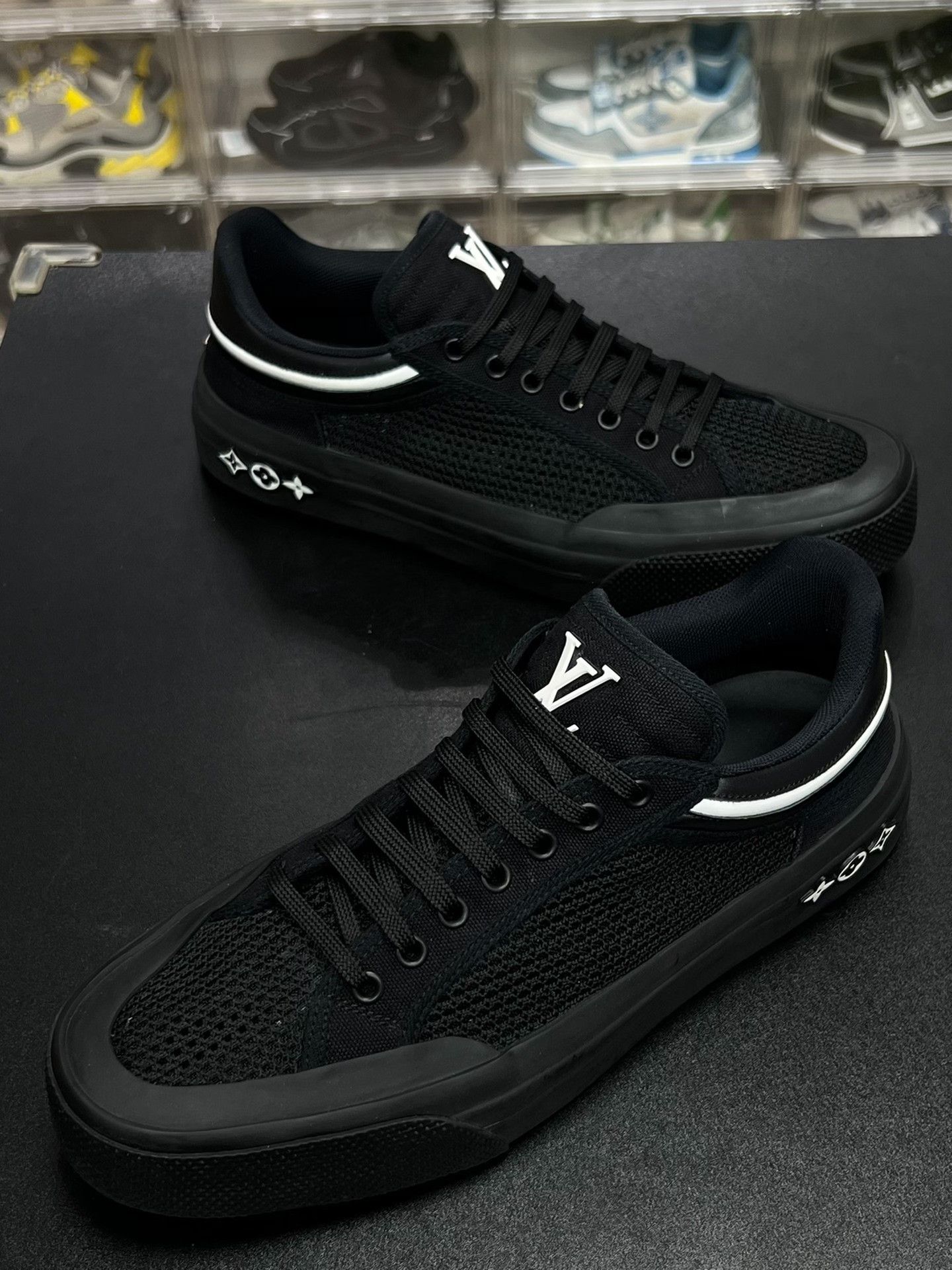 Louis Vuitton Louis Vuitton Mesh Black Lowtop Sneakers 9.5 Men Size US 9.5 / EU 42-43 - 1 Thumbnail