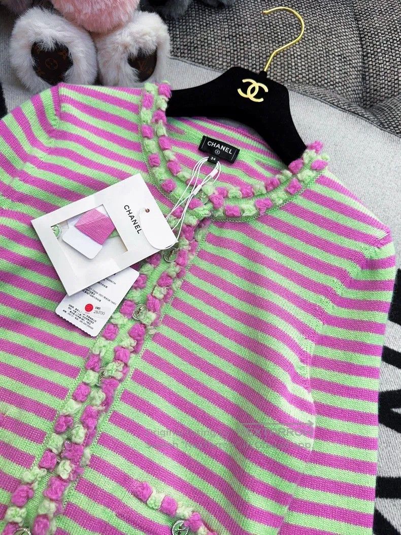 Chanel Chanel 25s new pink and green striped lace knitted cardiga Size XXS / US 00 / IT 34 - 3 Thumbnail