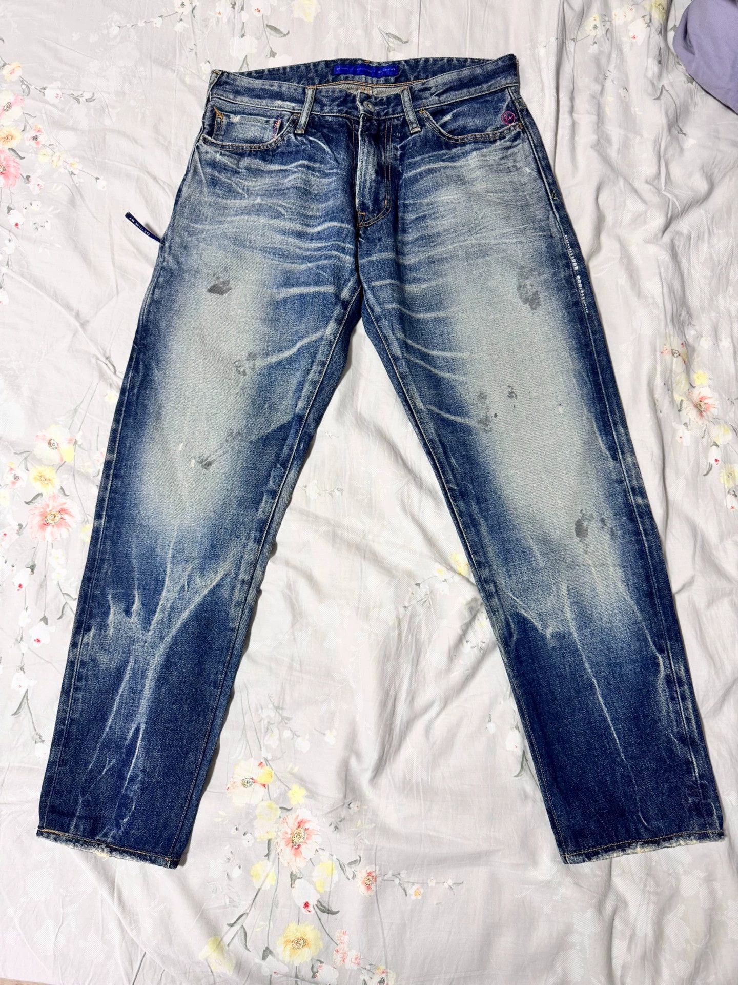 Vanquish Fragment Design Vanquish Lightning Wash Blue 32 Jeans Size US 32 / EU 48 - 1 Thumbnail