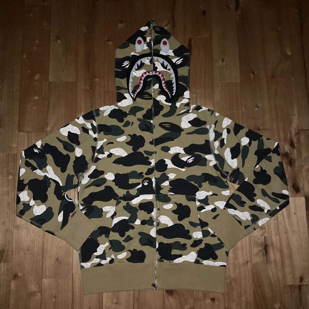 Bape BAPE Reflective camo shark full zip hoodie a bathing ape Size US S / EU 44-46 / 1 - 1 Thumbnail