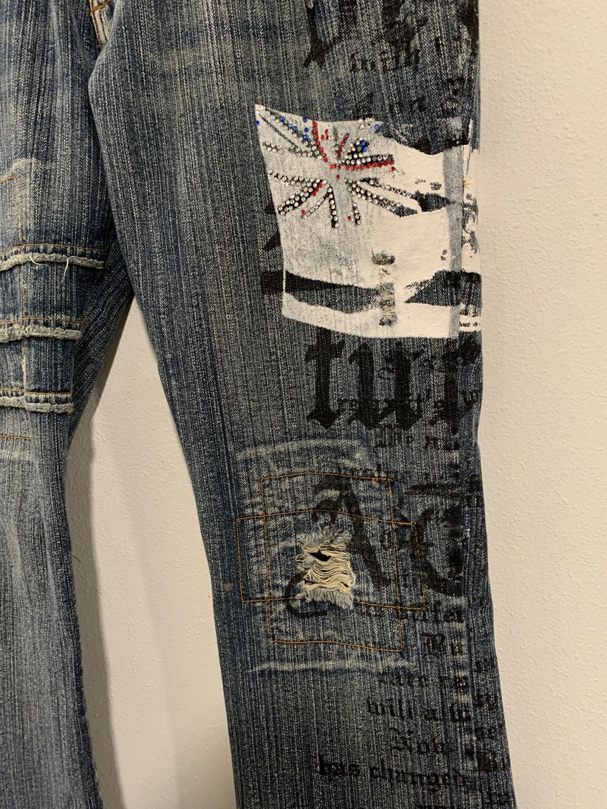 In The Attic In The Attic Poem Distressed Denim Size US 31 - 3 Thumbnail