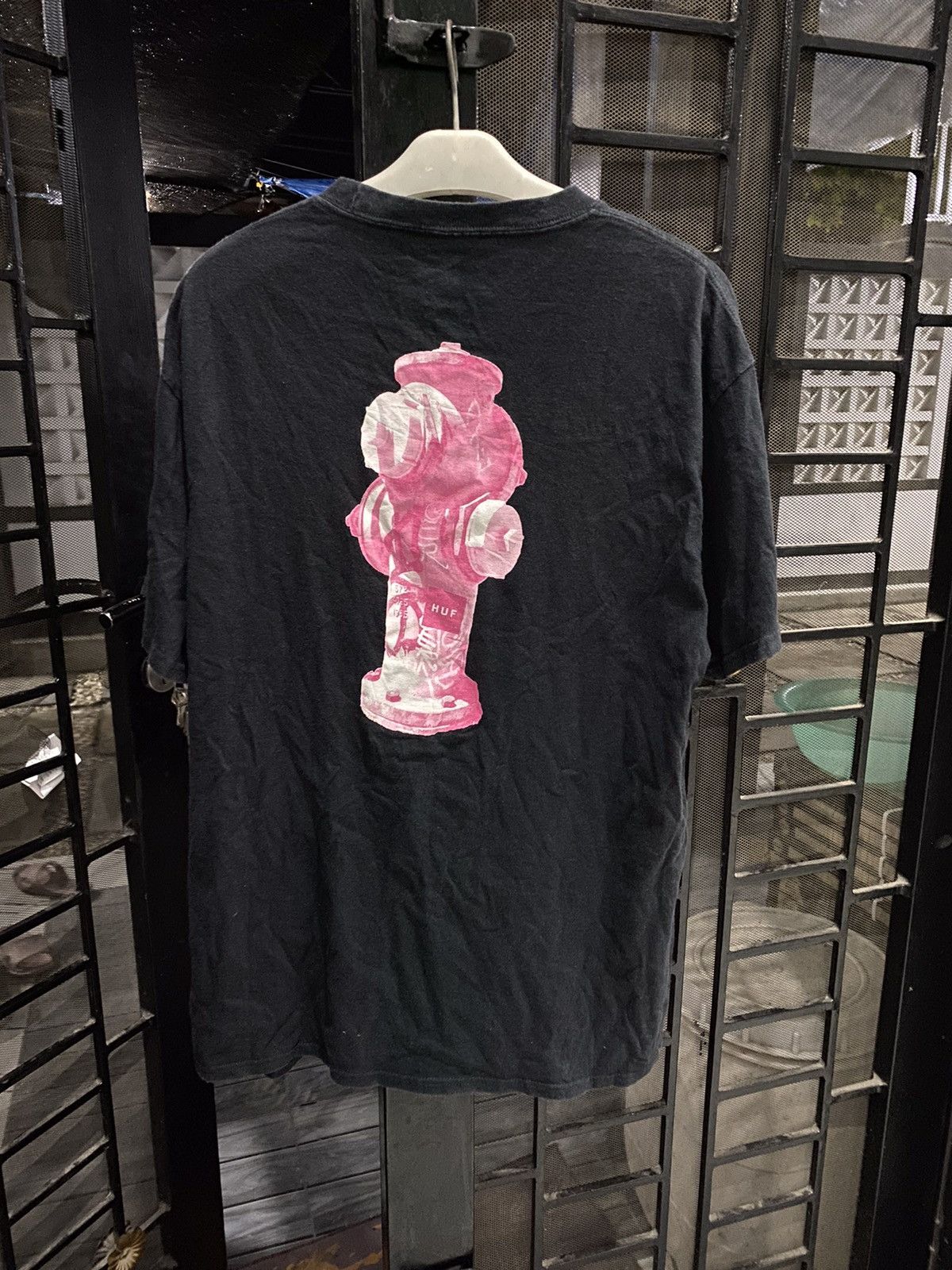 Huf Huf fire hydrant graphic tee Size US L / EU 52-54 / 3 - 1 Thumbnail
