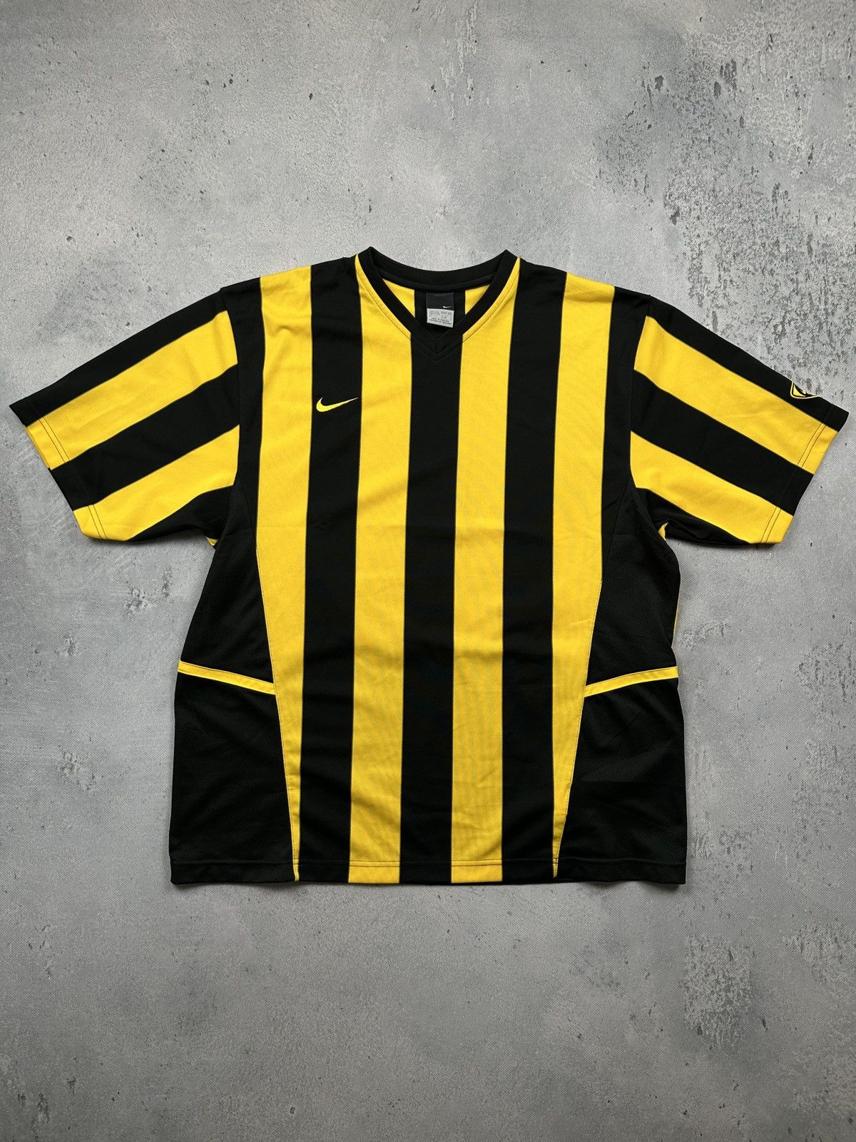 Nike Vintage Nike Striped Football Jersey Yellow Black XXL y2k Size US XXL / EU 58 / 5 - 13 Thumbnail
