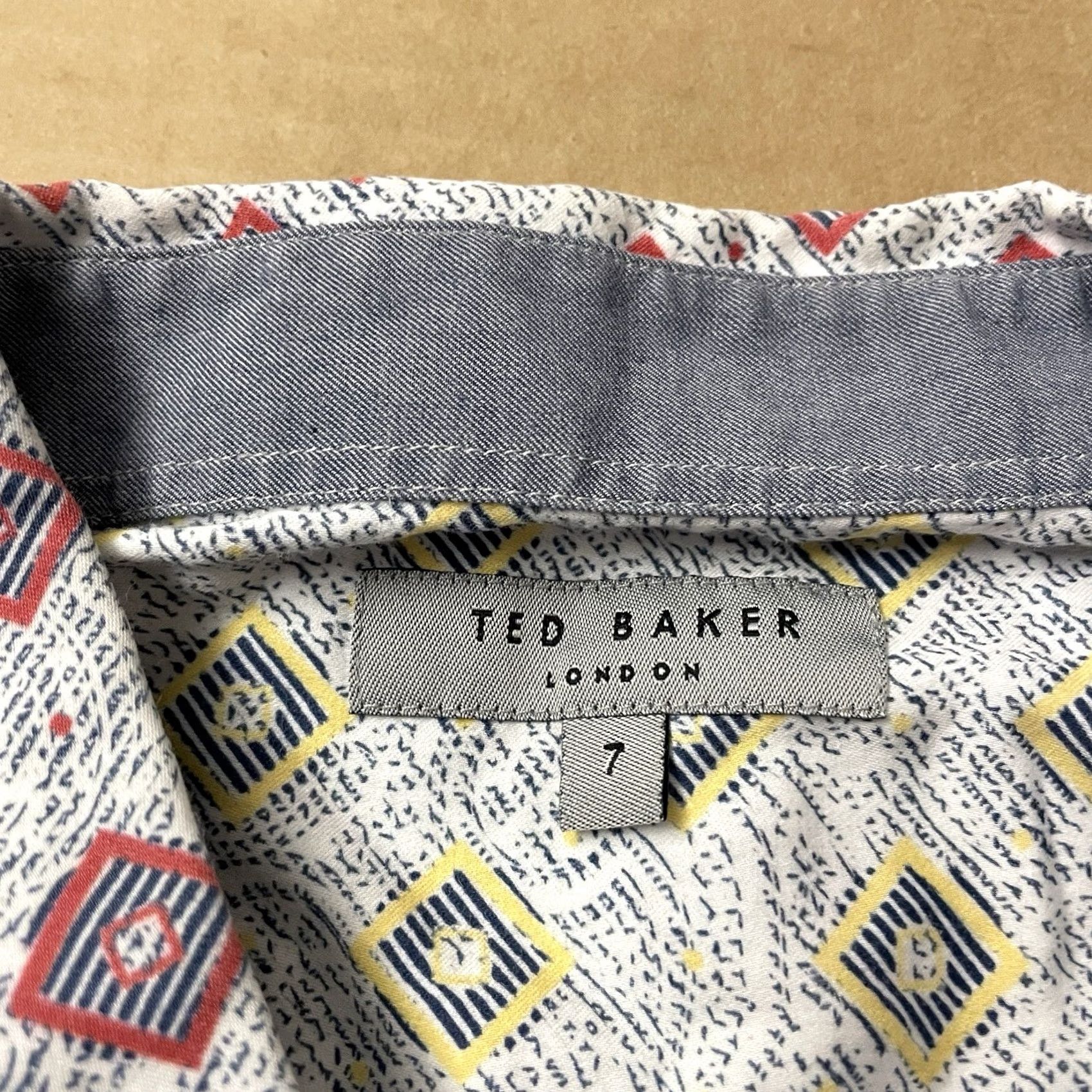 Ted Baker Ted Baker Button-Up Shirt Adult Medium All Over Print Outdoors Casual Mens Size US M / EU 48-50 / 2 - 7 Thumbnail