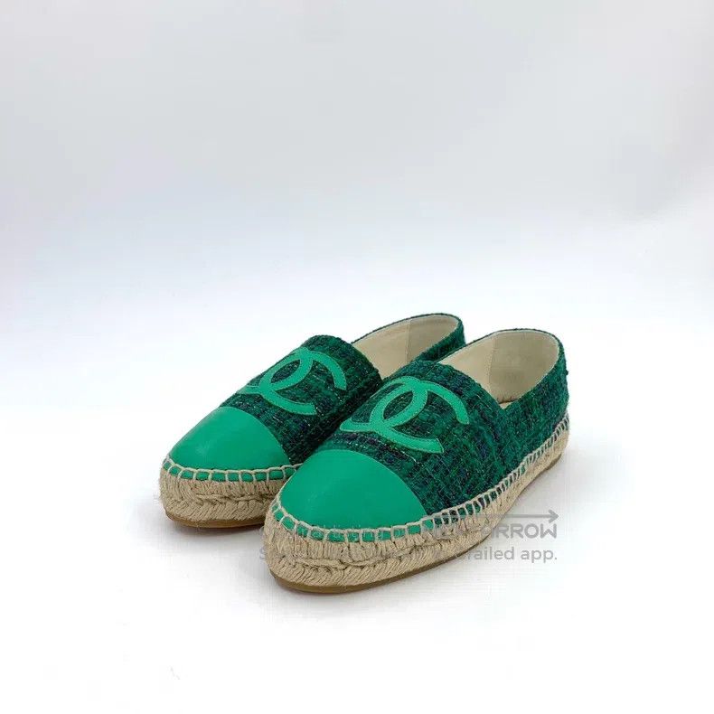 Chanel Chanel Green double C woven tweed fisherman's shoes Size US 6.5 / IT 36.5 - 1 Thumbnail