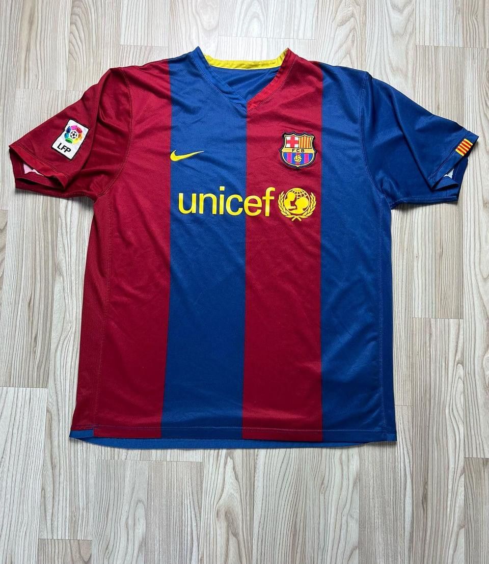 image of F C Barcelona x Nike Fc Barcelona Vintage Nike 2006-2007 Home Soccer Jersey, Men's (Size XL)